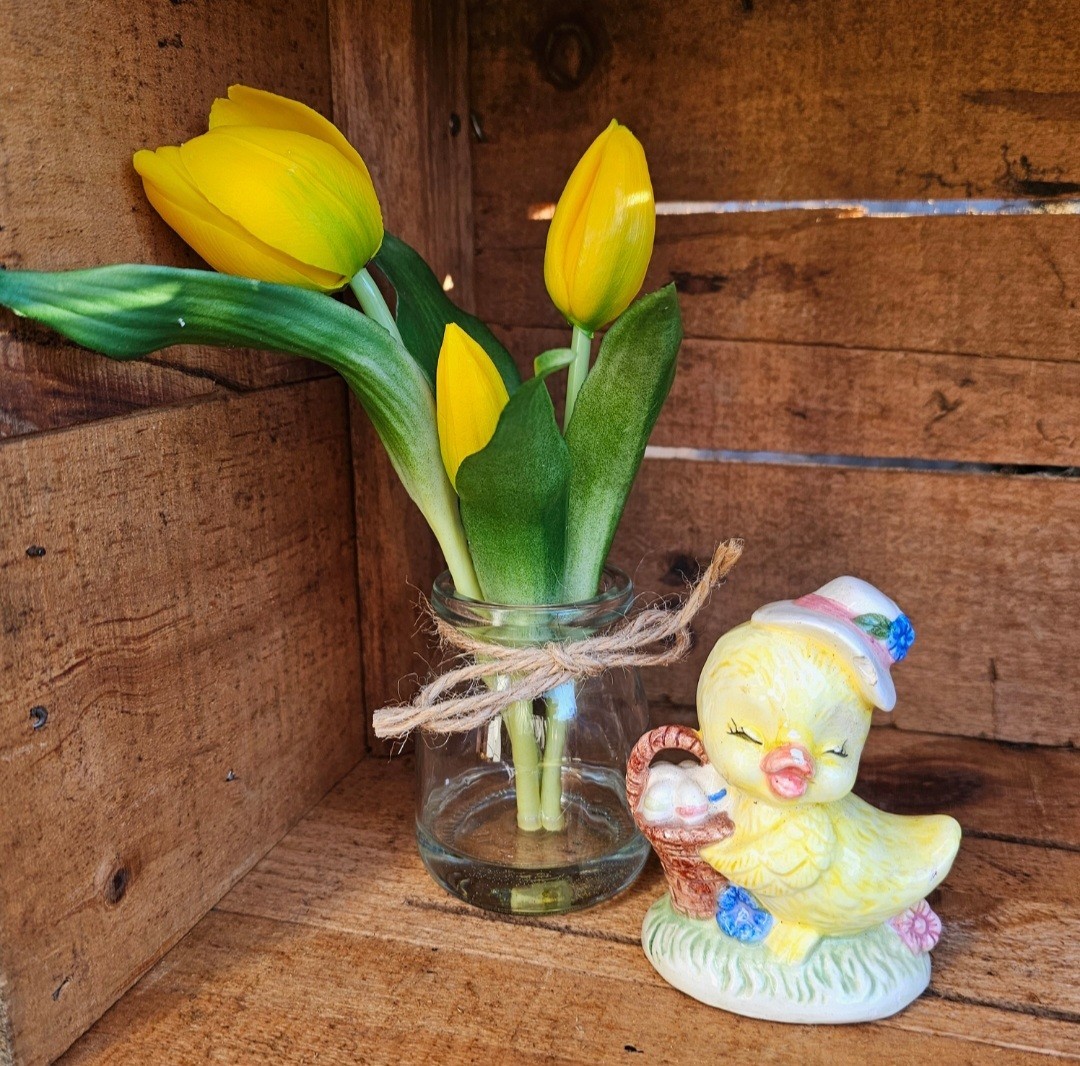 Real Touch Artificial Tulip in a vase FAKE WATER flowers LOOK REAL Spring Decor