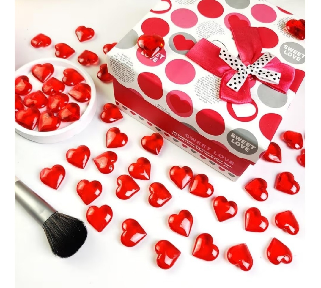 Diamond Gems Floral Hearts Red Vase Filler 7 Ounces (4 pack)