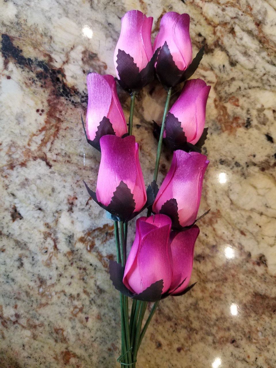 Small Bud Wood Roses – (Various Pink Colors)