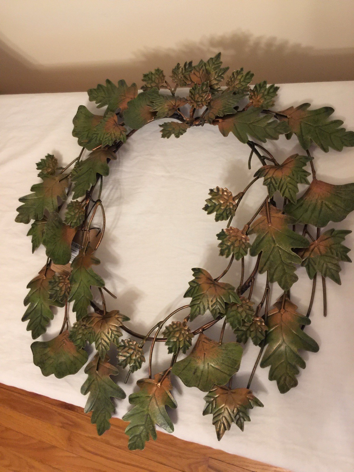 NWD Green Metal Evergreen Enterprises Leaf Wreath Wall Decor 20” H X 18” W