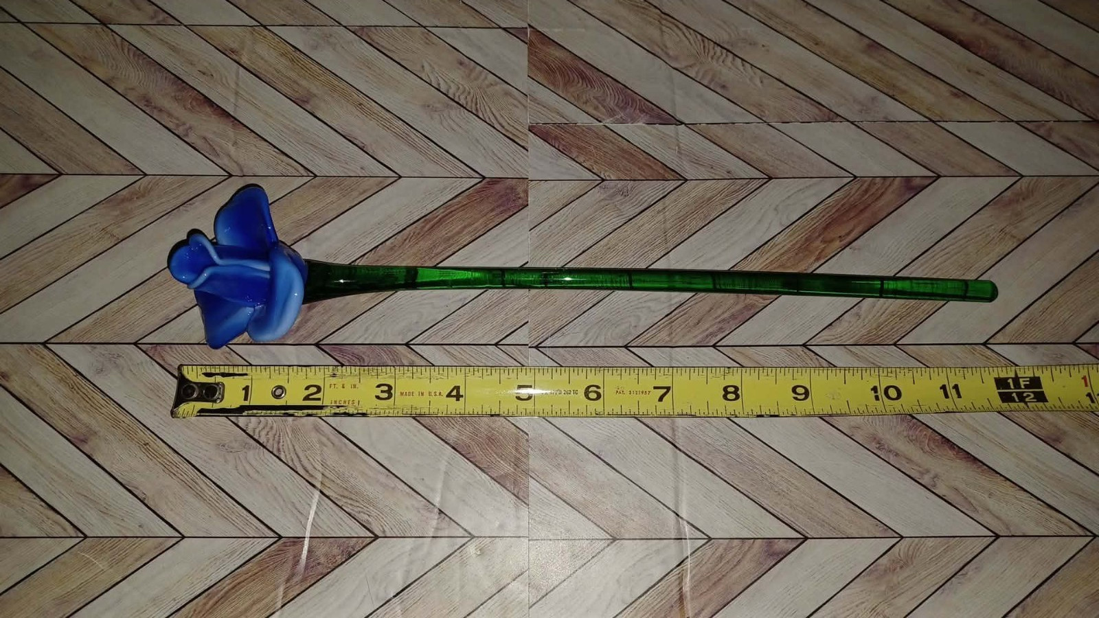12 Inch Murano Style Blown Glass Flower Excellent Condition Blue Art Glass