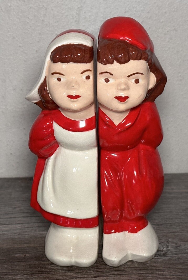 2 Piece Kissing Dutch Boy & Girl Standing Planters / Vases 7″
