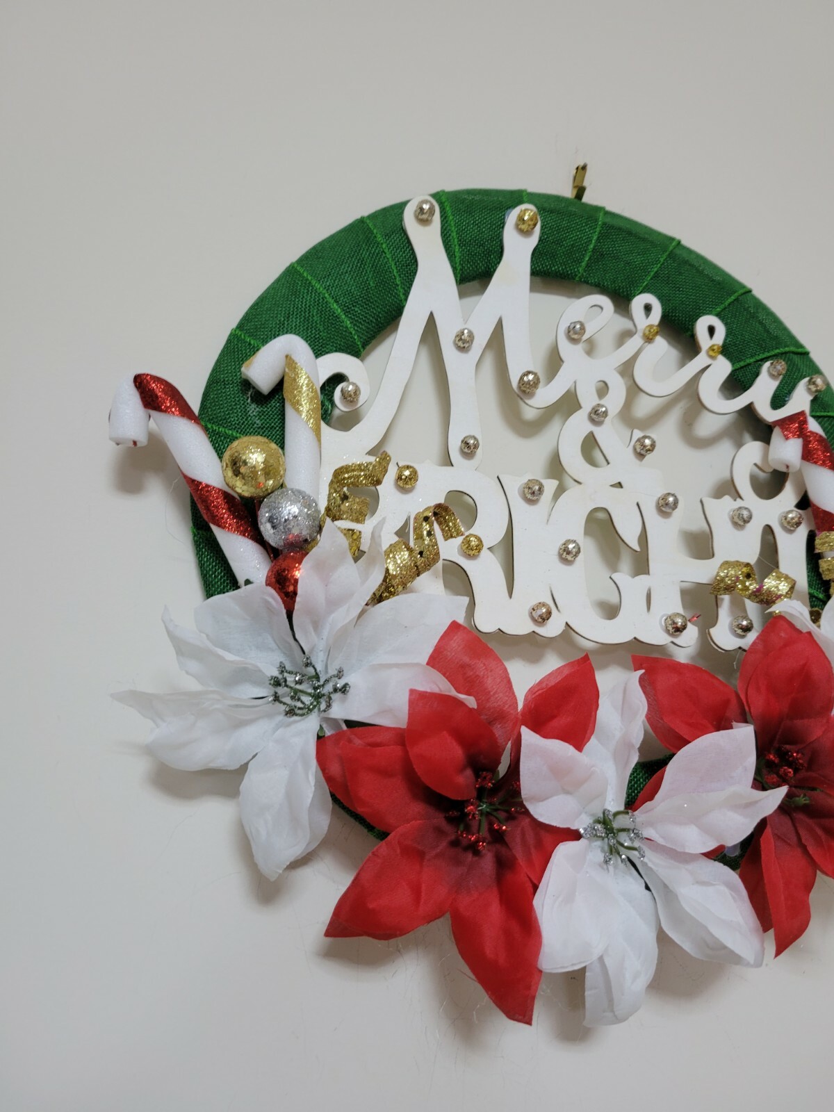 MERRY and BRIGH red poinsettias Mesh Front Door Wreath Wall Decoration CHRISTMAS