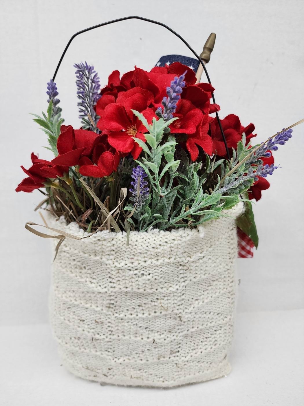 Patriotic Silk Flowers Arrangement in Material Sparkle Bag Hanging NEW