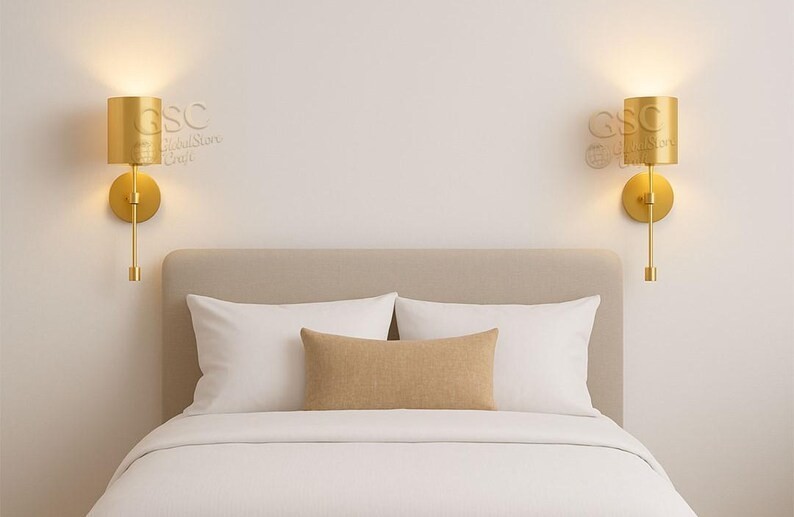 Modern Brass Wall Sconce – Minimalist Gold Finish Light Fixture for Bedroom, Liv
