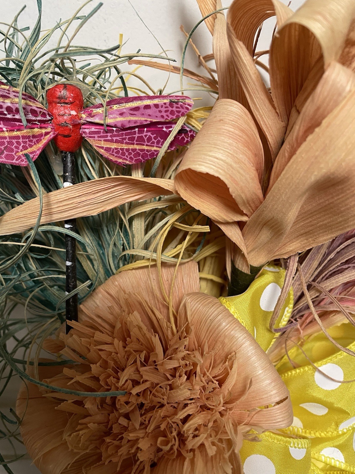 Corn Hucks Flower Arrangements Each Flower Handmade In A Pint Vase With Cover