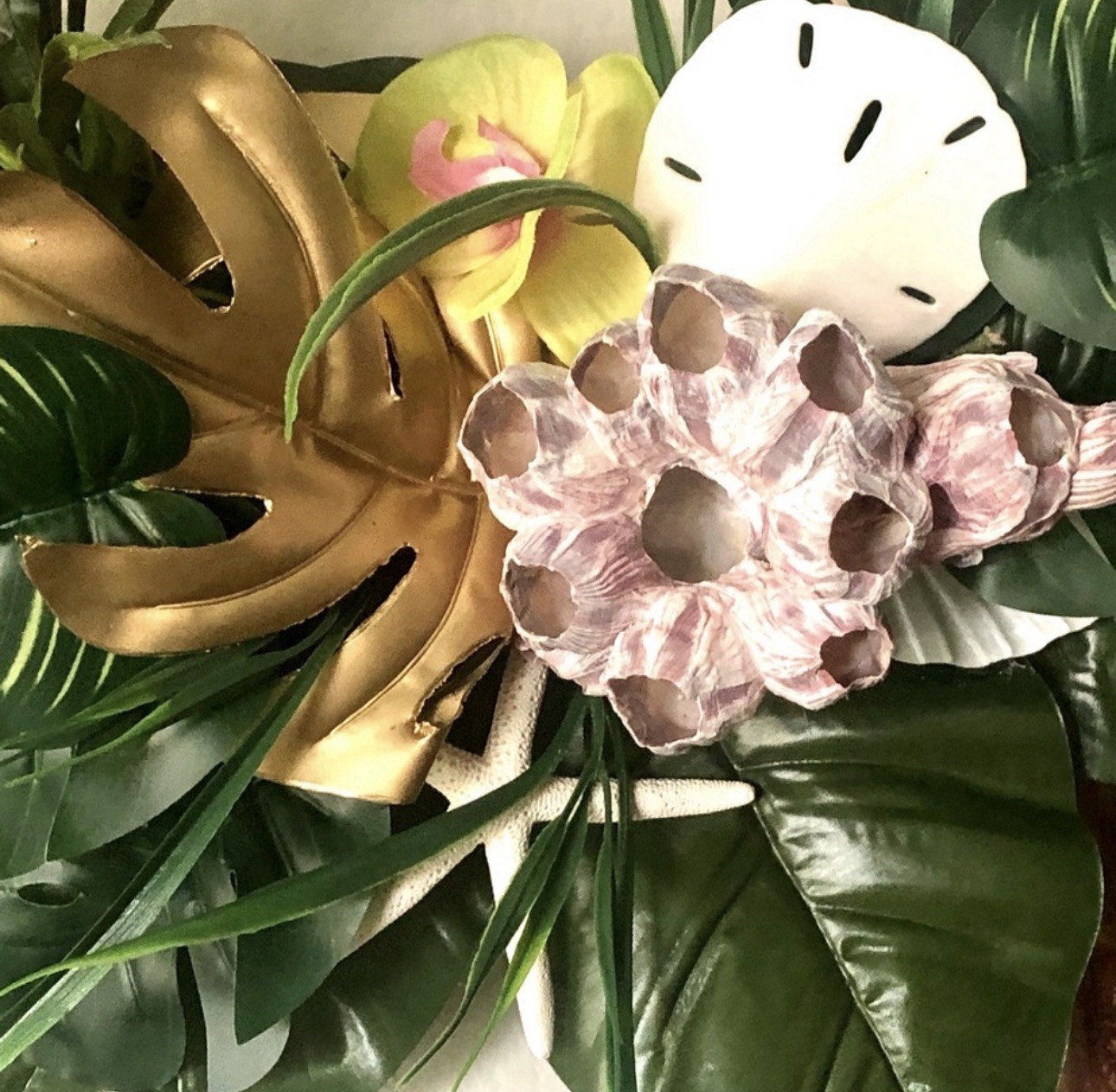 🌴 🌺Gold Hoop Tropical Seashell & Sea Life Wreath