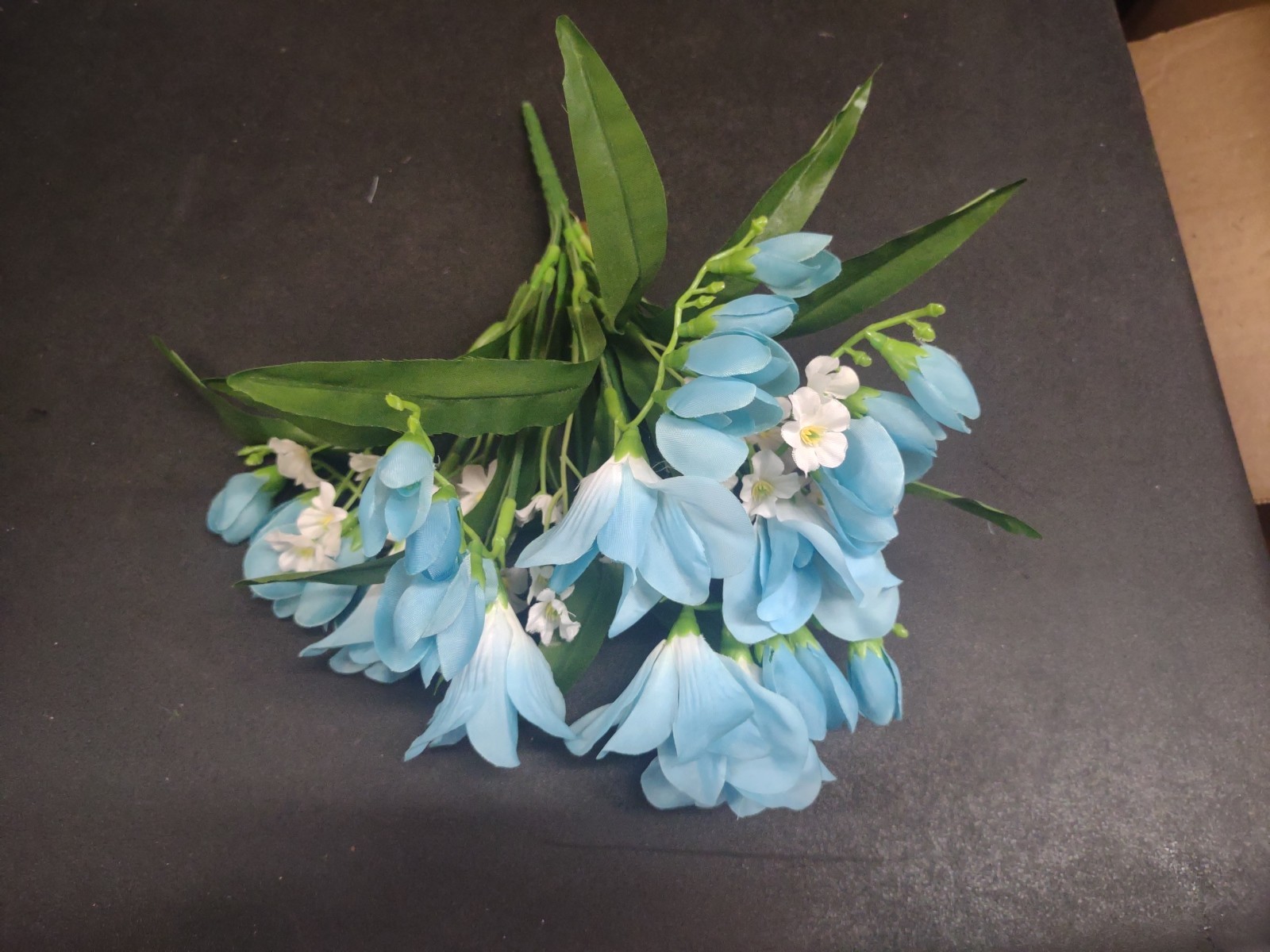 Vintage 10″ Silk Freesia Flower Bush, Sky Blue, 5 Stems, Baby’s Breath & Foliage