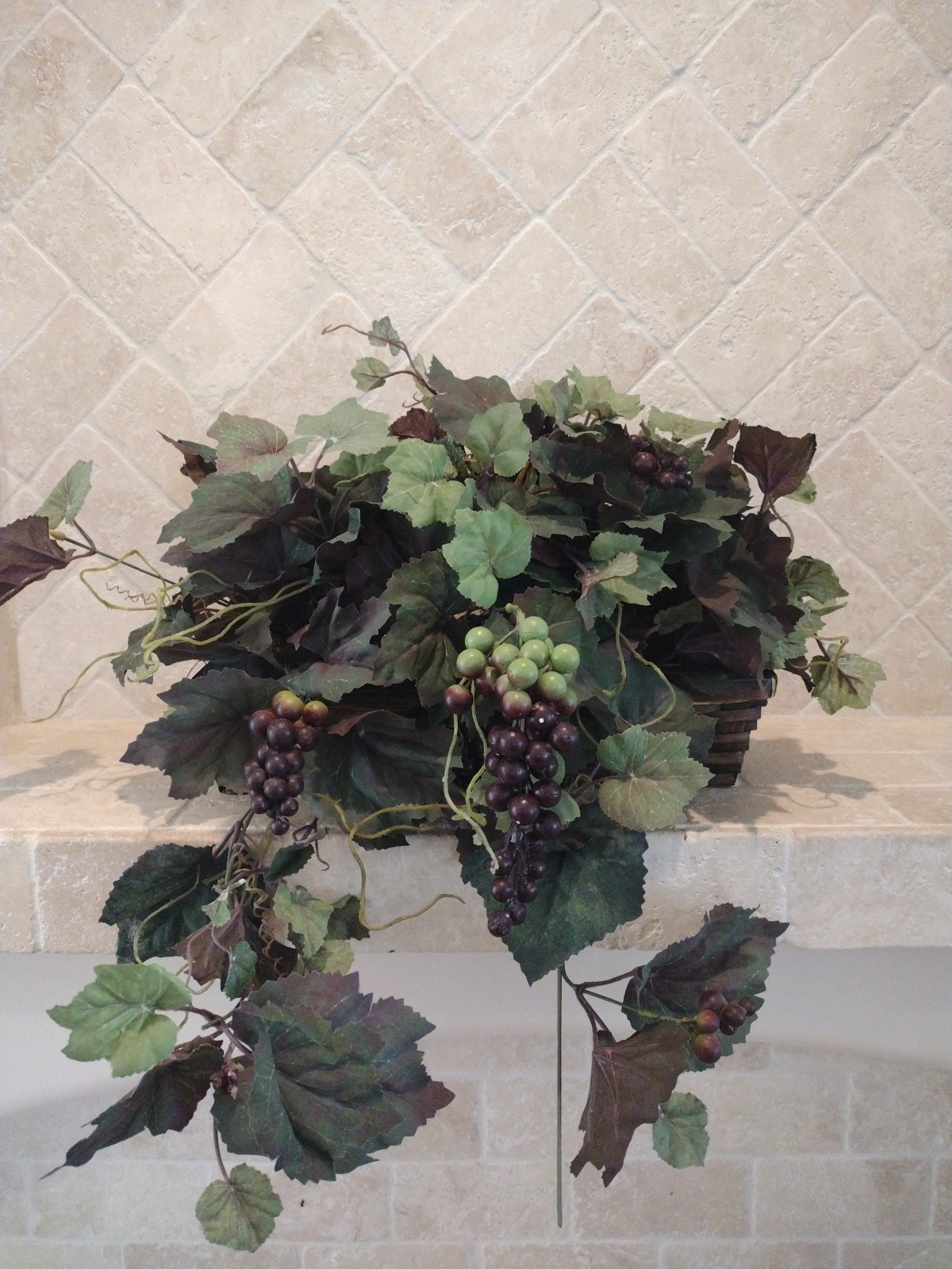Artificial Tuscan grapevine hanging bush On A Basket Indoor Decor