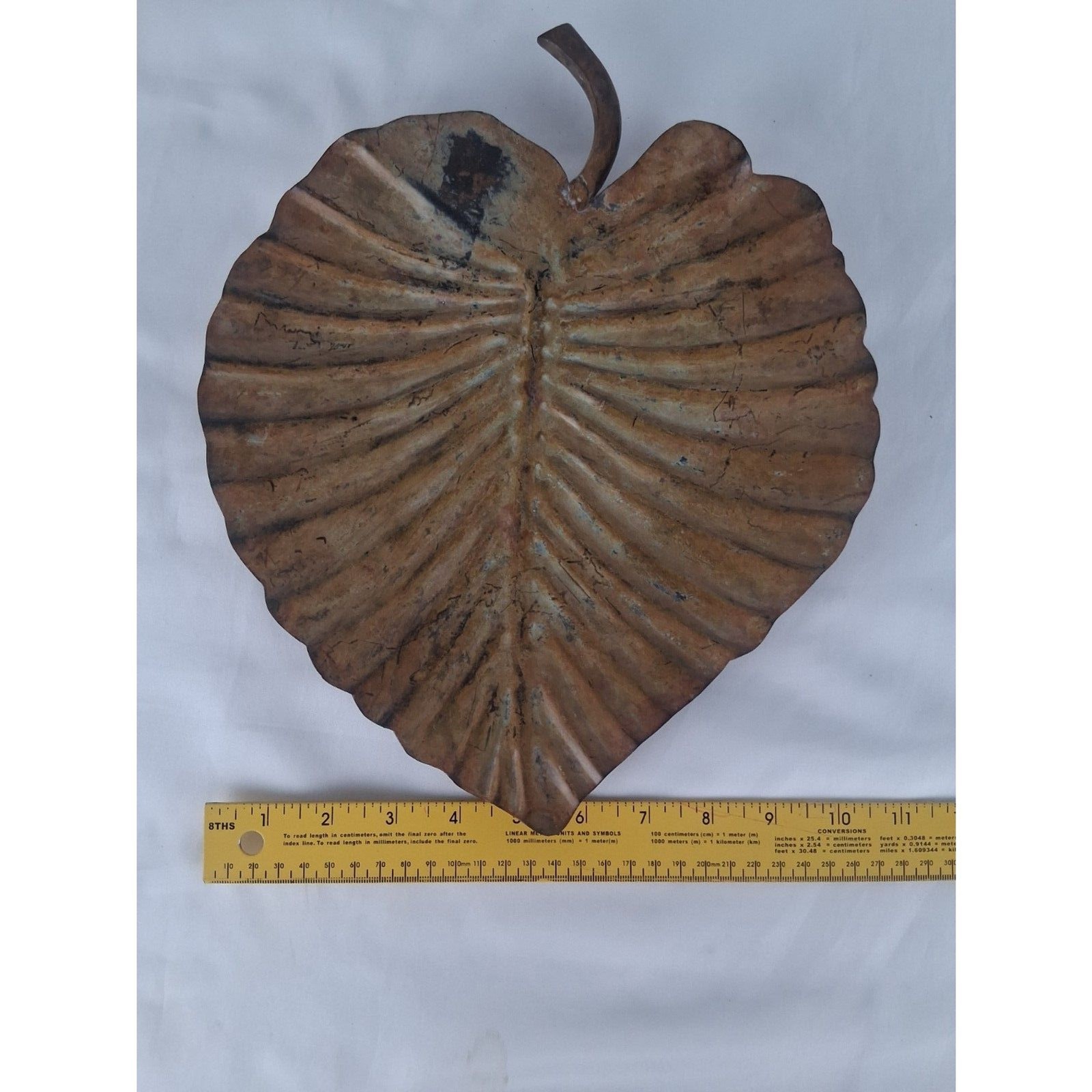 Vintage Metal Leaf Wall Decor Rustic Botanical Hanging Plaque Brown 11″ x 12″