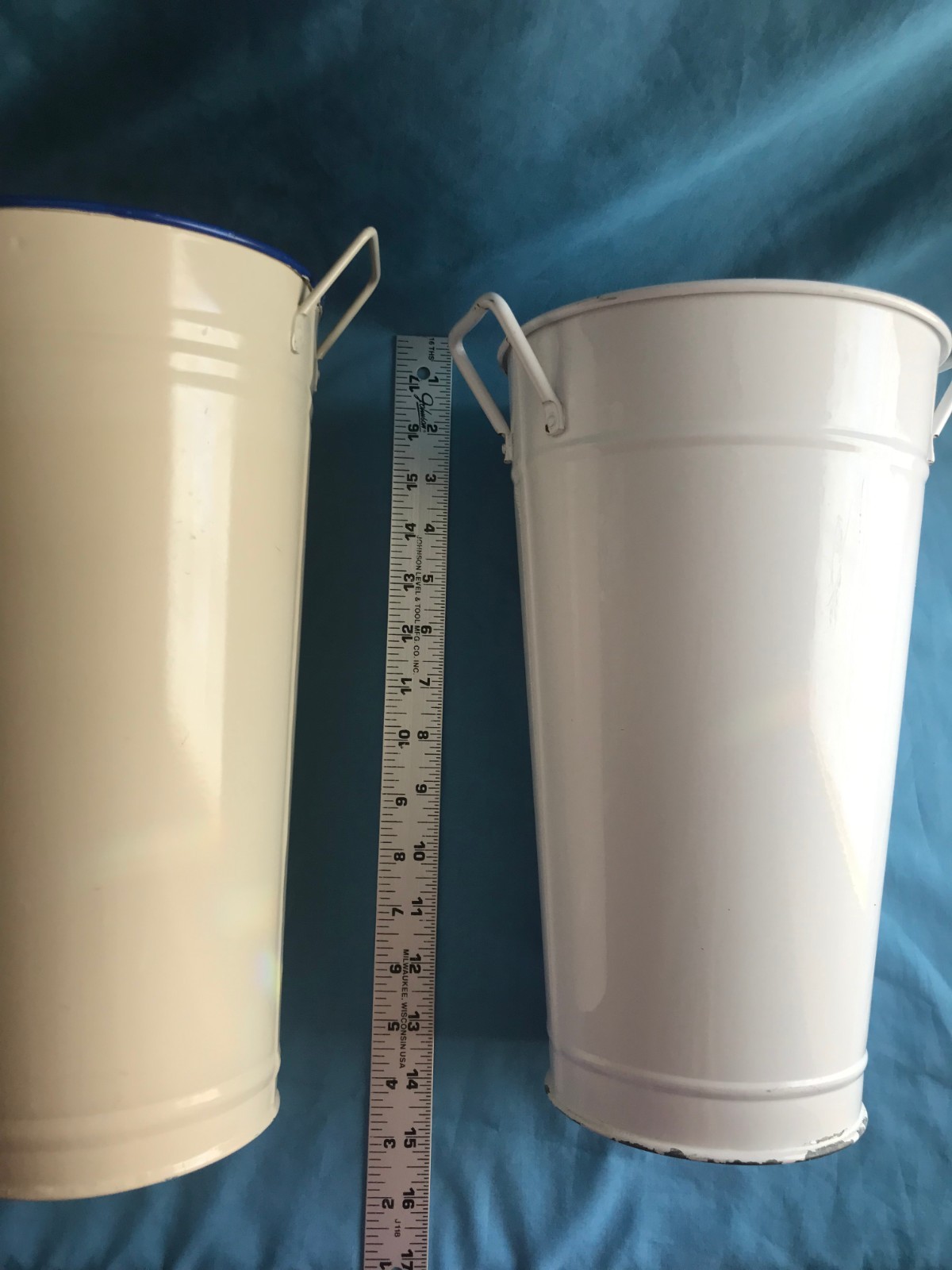 2 White & Beige / Tan Pre-Owned Shabby-Chic Metal Flower Stand Buckets / Vase