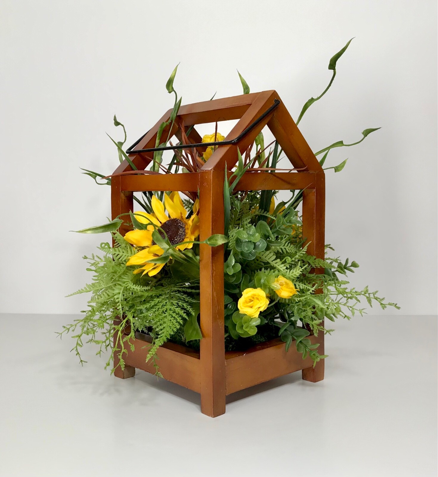 WOODEN FRAME LANTERN DECORATIVE SUNFLOWER FLORAL ARRANGEMENT CENTERPIECE GIFT
