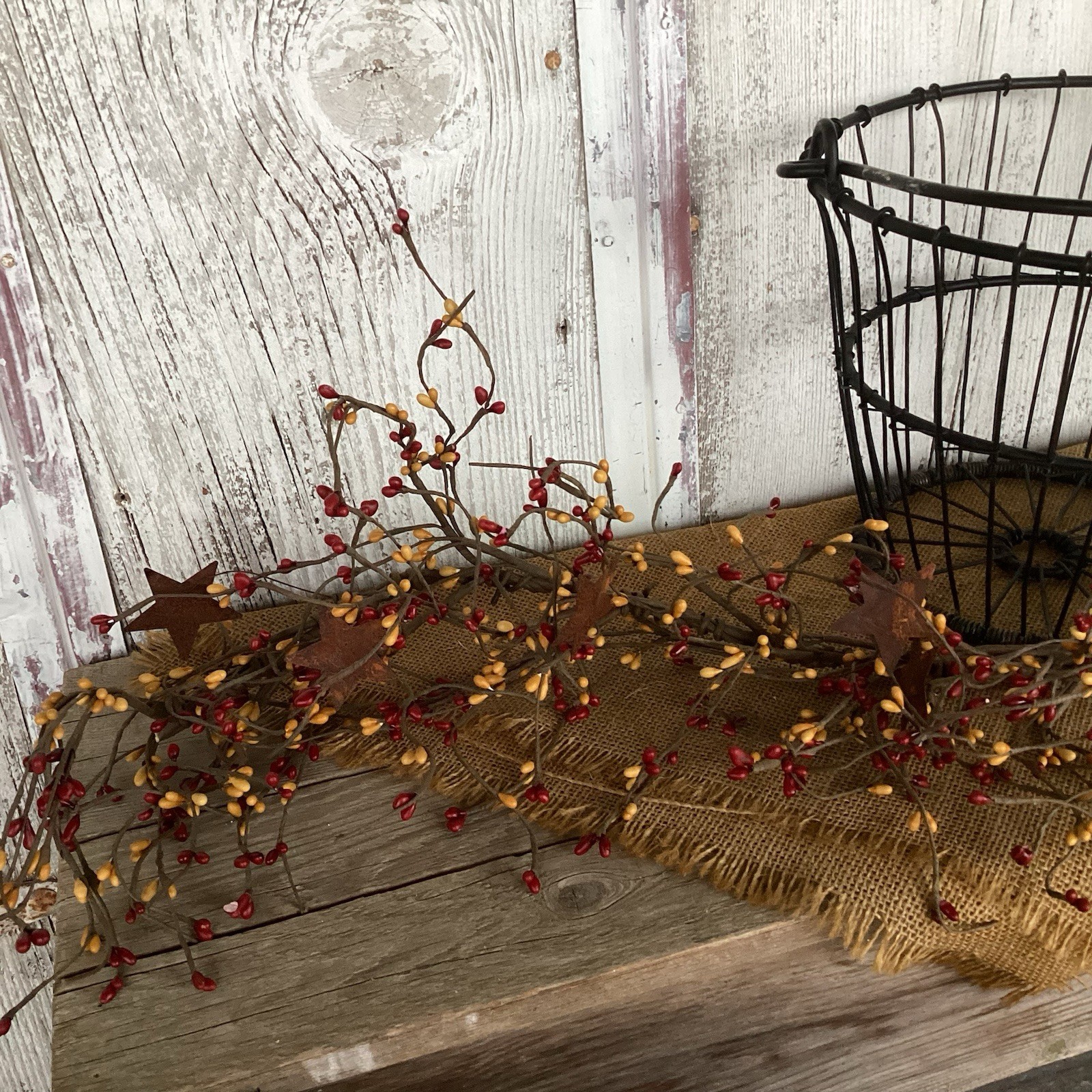 NEW Pip Berry Garland Rusty 2″ Stars BURGUNDY OLD GOLD BERRIES 40″ Crafts Rustic