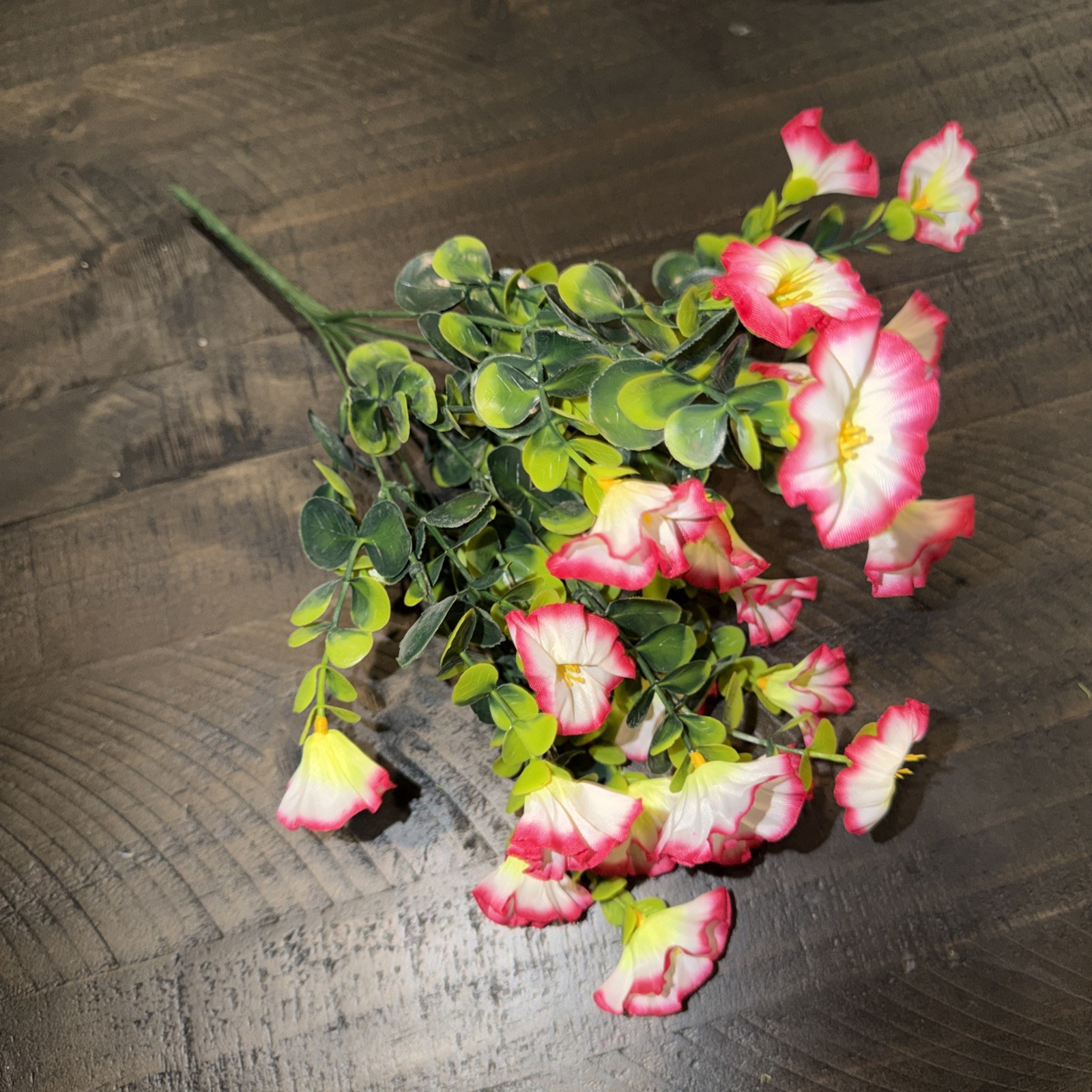 Bulk Lot 12 Lnoicy Floral Bouquets – New, Artificial Flowers Outdoor Decorations