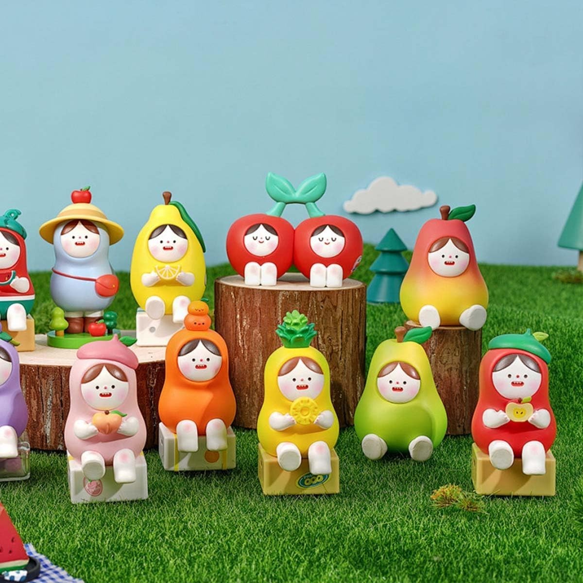 Versatile 6×6 Inches Artificial Grass for Dollhouse Decoration – Pack of 6