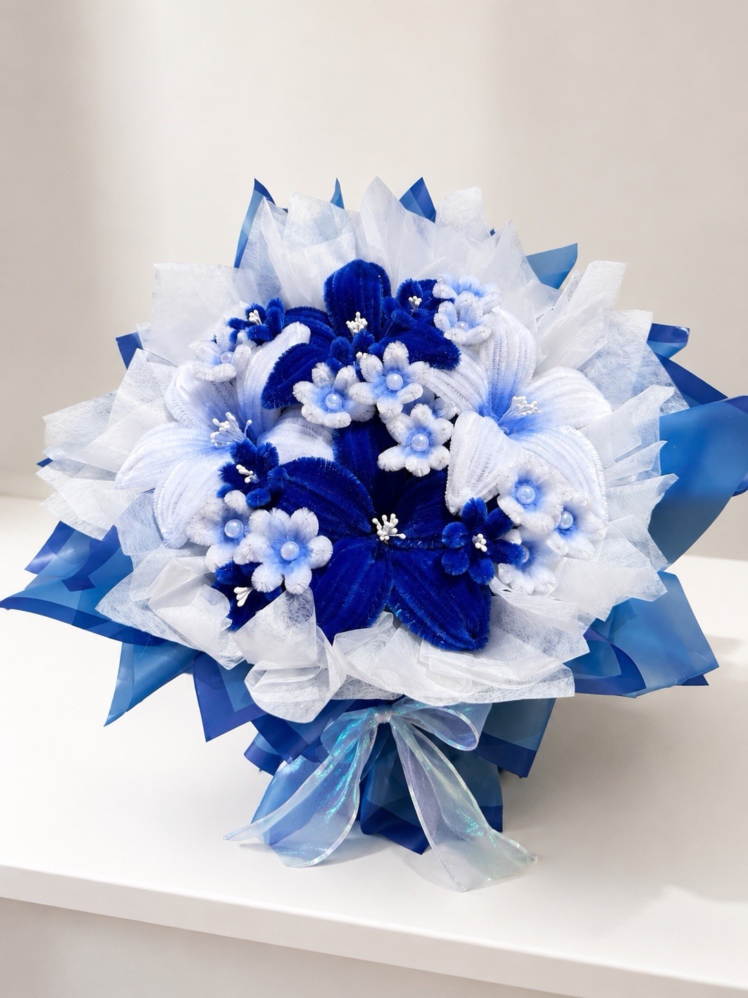 Blue & White Handmade Pipe Cleaner Flower Bouquet – Forever Floral Gift