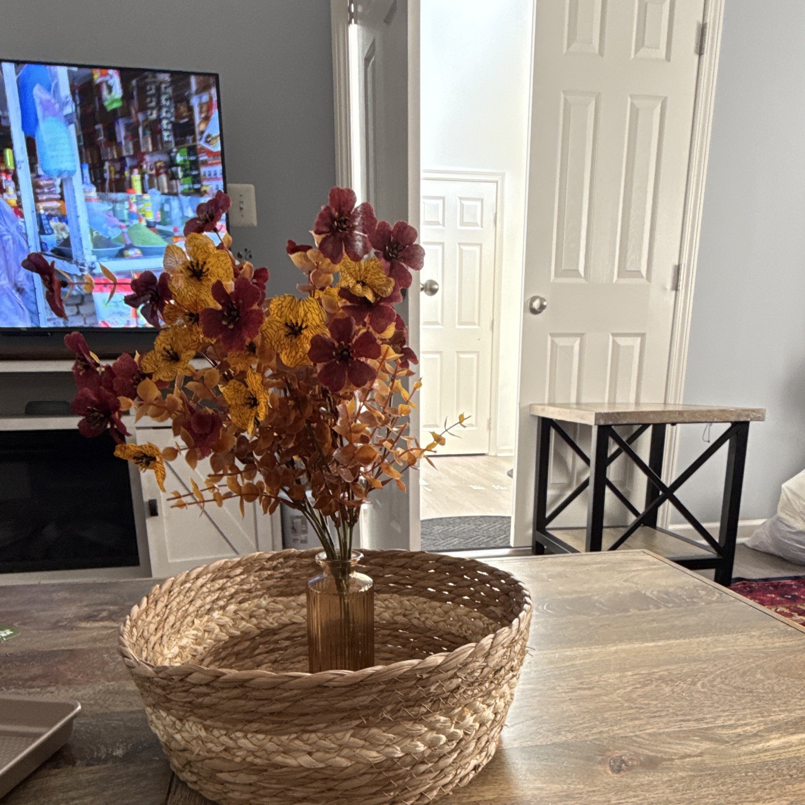 Artificial Fall Flower Arrangement & Centerpiece in Vase, Maple Leaves