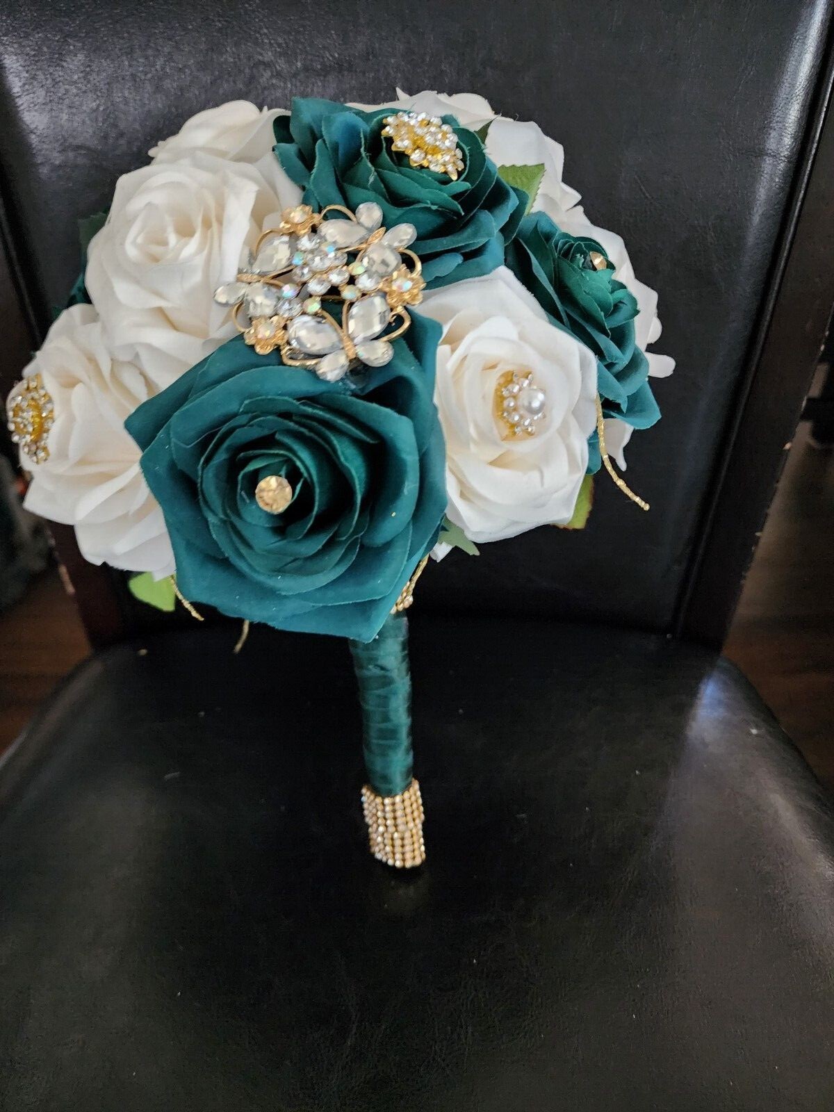 Emeral Green & Ivory Luxury Bouquet with Lights for Quinceneras & Weddings