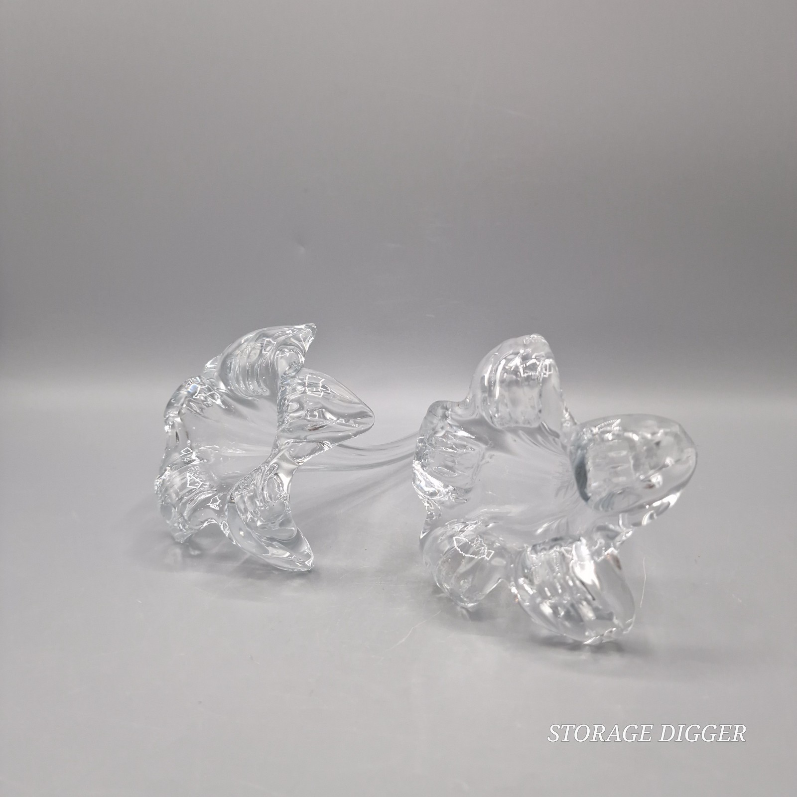 Vintage Set of 2 Clear Glass Blooming Lily Flower Hand Blown Glass Decor 7″ Long