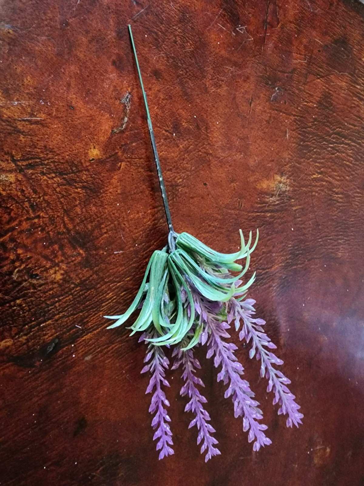 10 Inch Plastic Lavender Pick – Faux Lavender Stem for Arrangements, Farmhouse