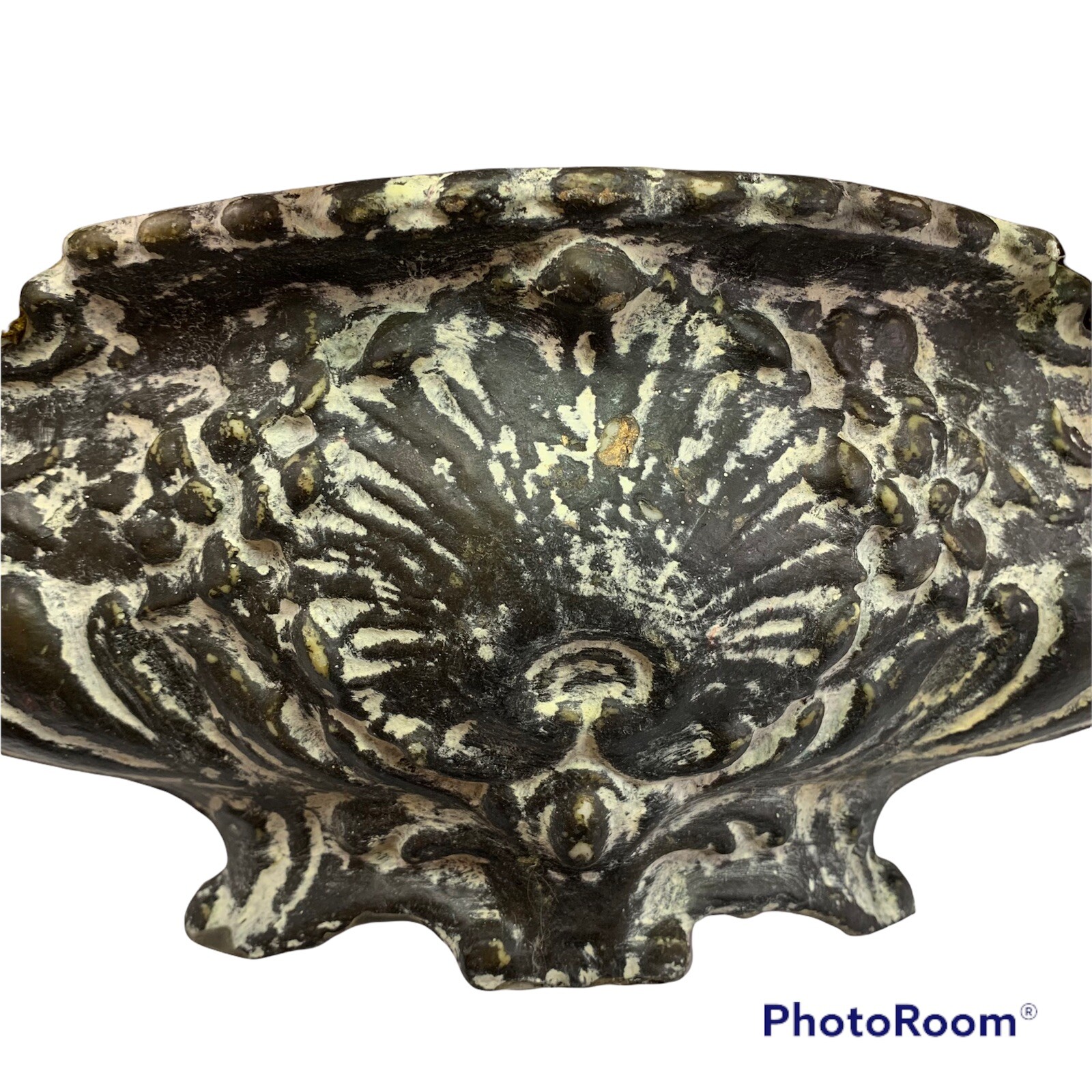 Faux Hydrangas Distressed Italianate Resin Urn 16x9x8”