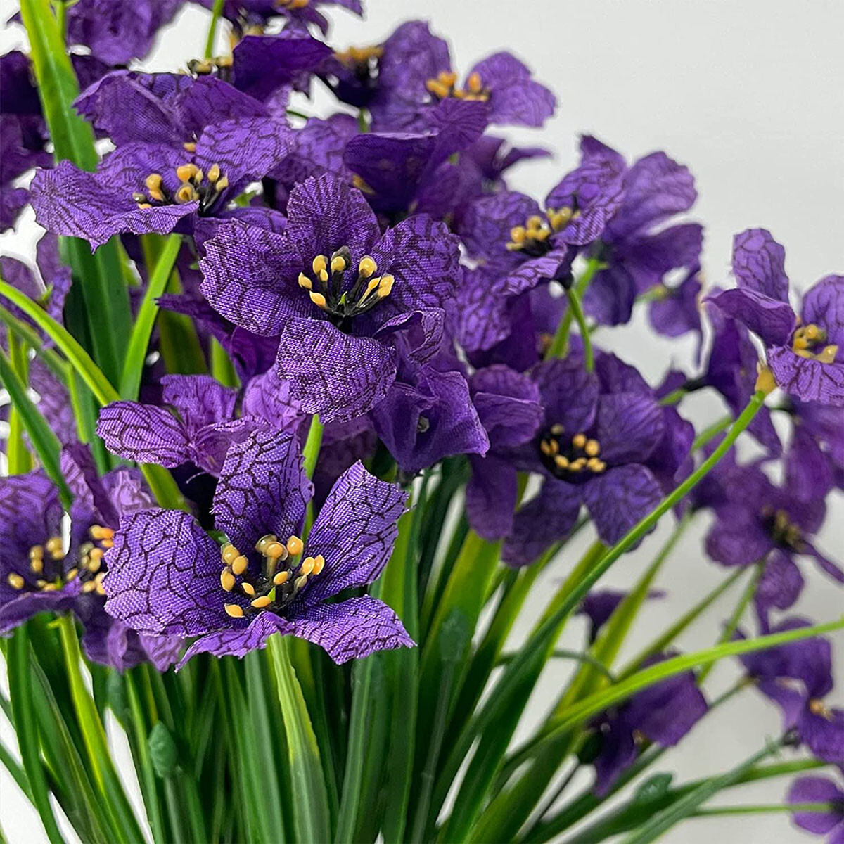 6 Bundles Artificial Flowers Outdoor UV Resistant Fake Violet Flowers Home Decor