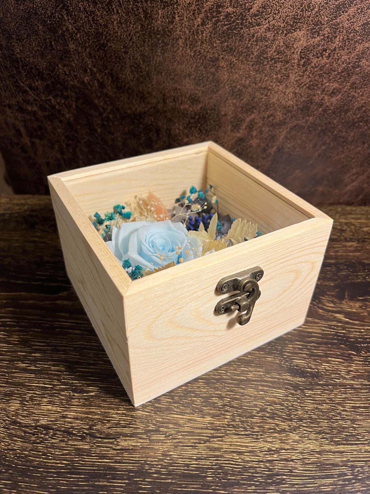 Pale Blue Rose Preserved flower Glass Clamshell Wooden Box Holiday Gift Giving