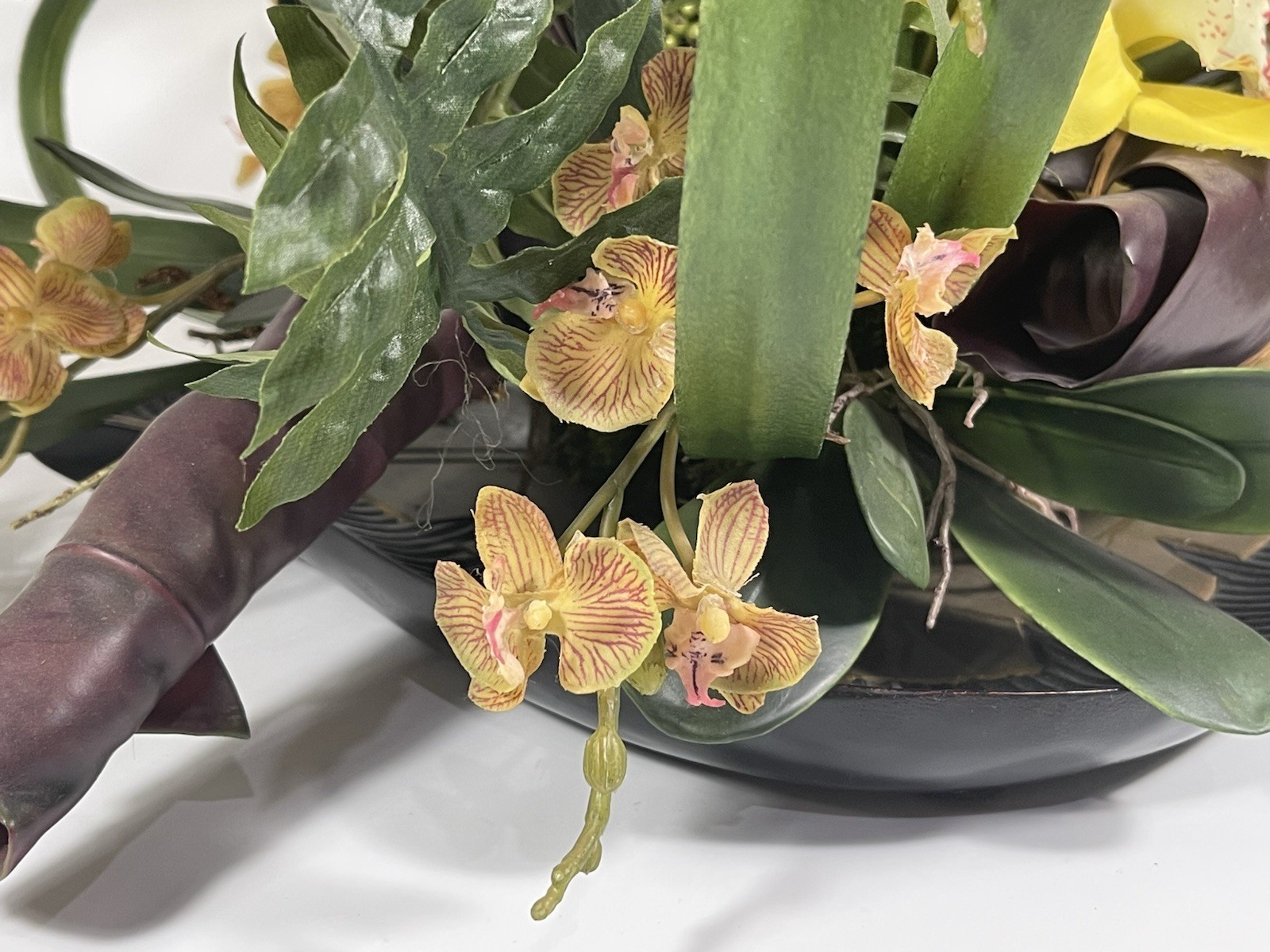 Artificial Faux Silk Floral Arraignment on Teak Wooden Plate 30″ x 18″ x 10″