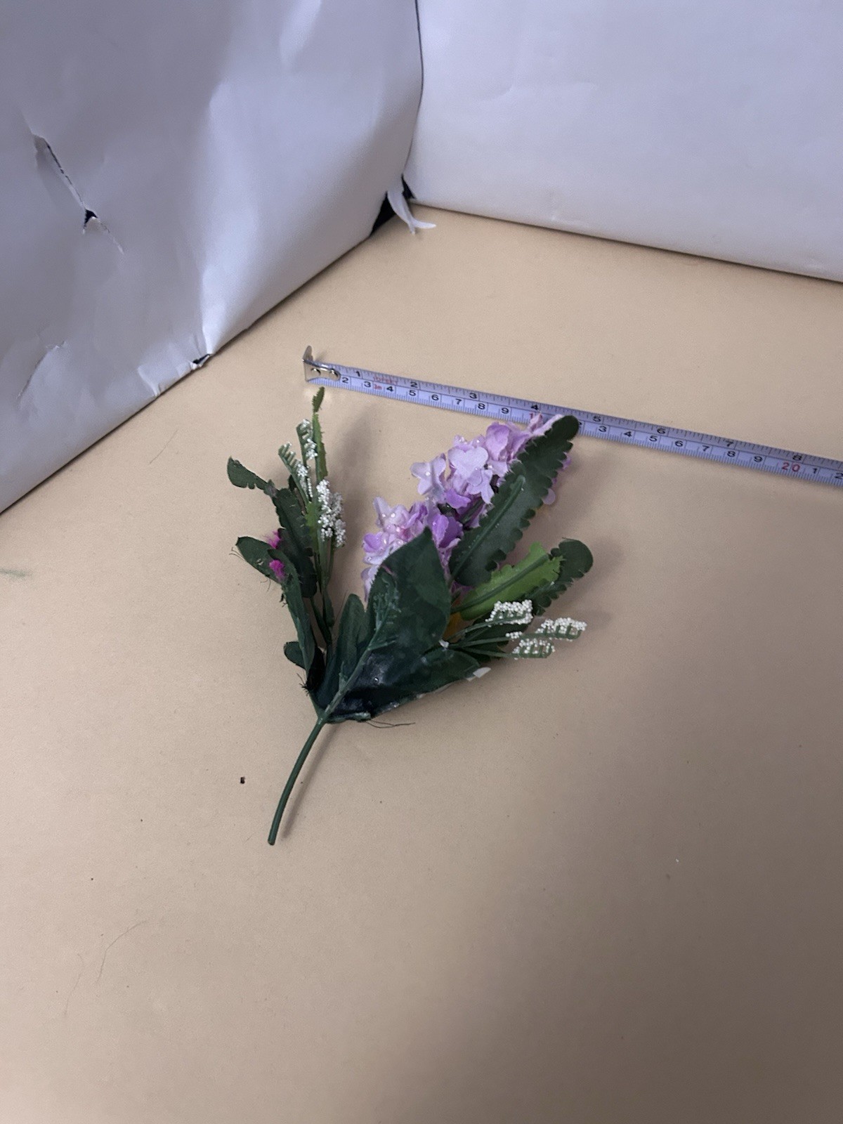 VTG purple plastic/cloth fake flowers