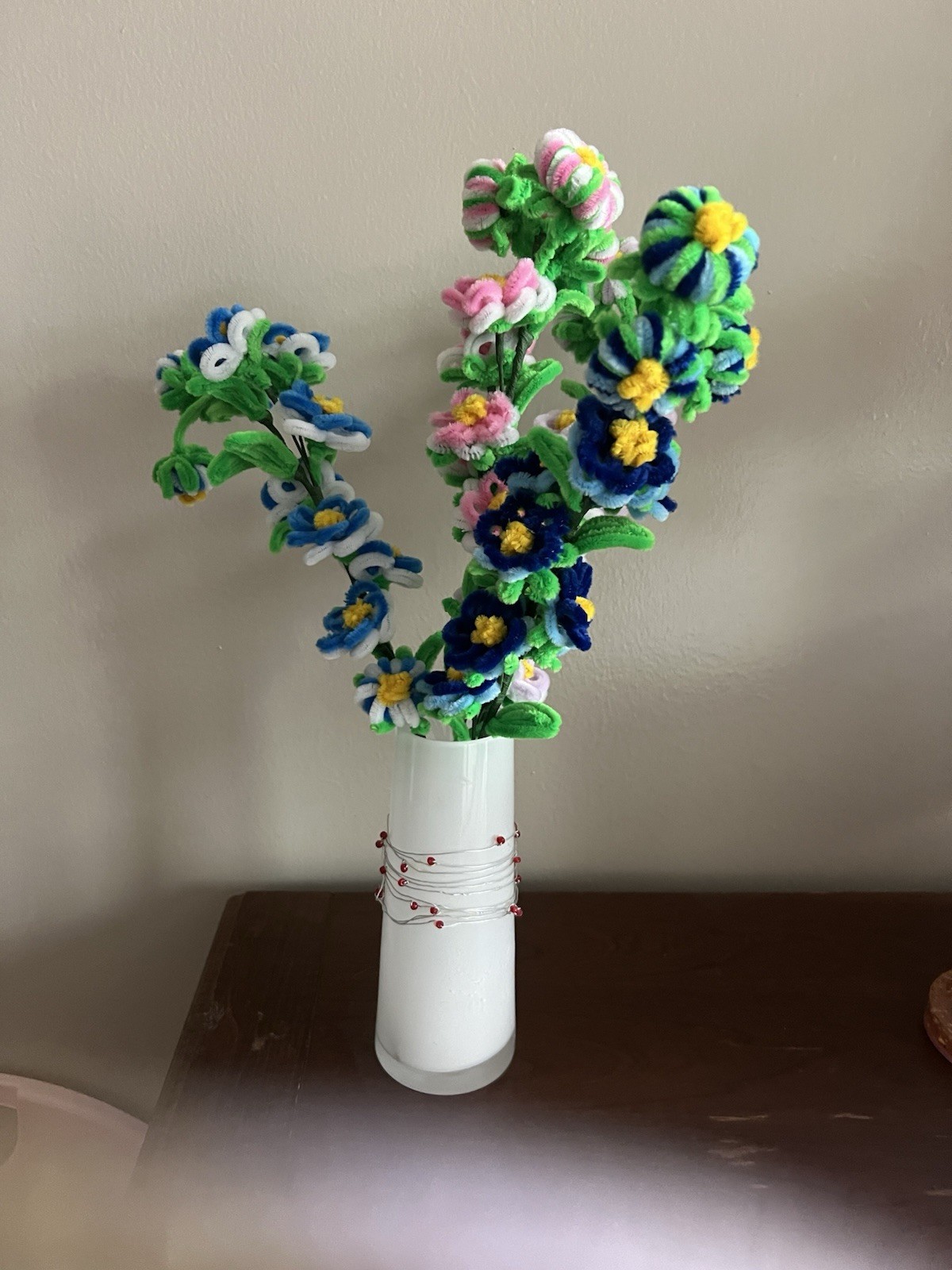 Original Handmade Pipe Cleaners Flowers 4 Branches In The Vase .