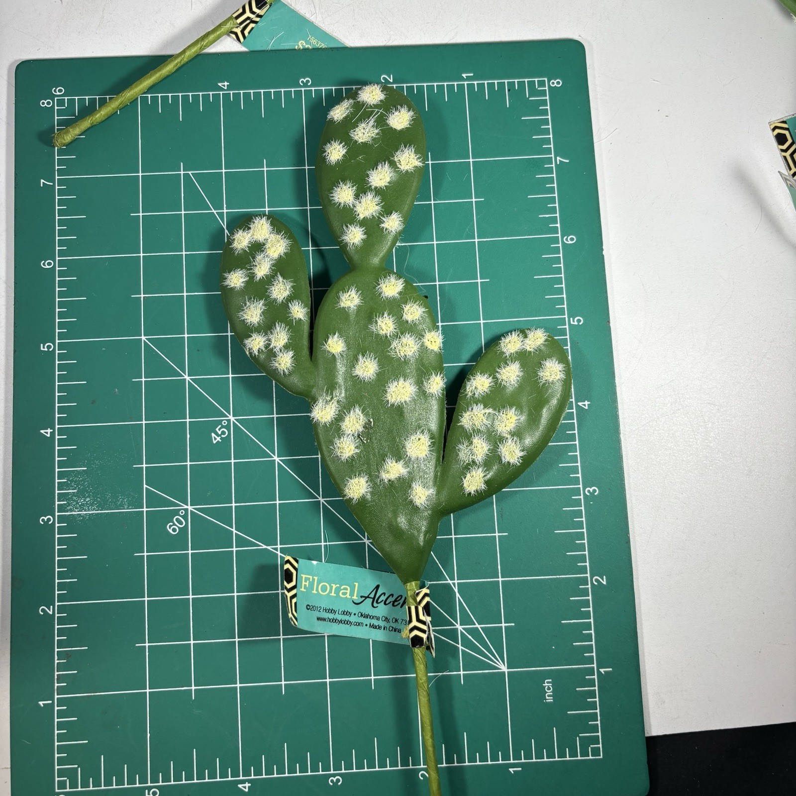 Set of 4 Artificial Prickly Pear Cactus Plant 7-3/4″ Floral Picks NWT