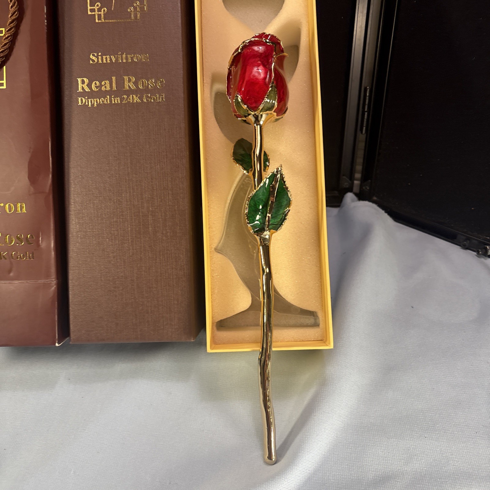 Sinvitron Gold Dipped Rose 24K Real Rose Long Stem Gold Plated Rose w/ Stand