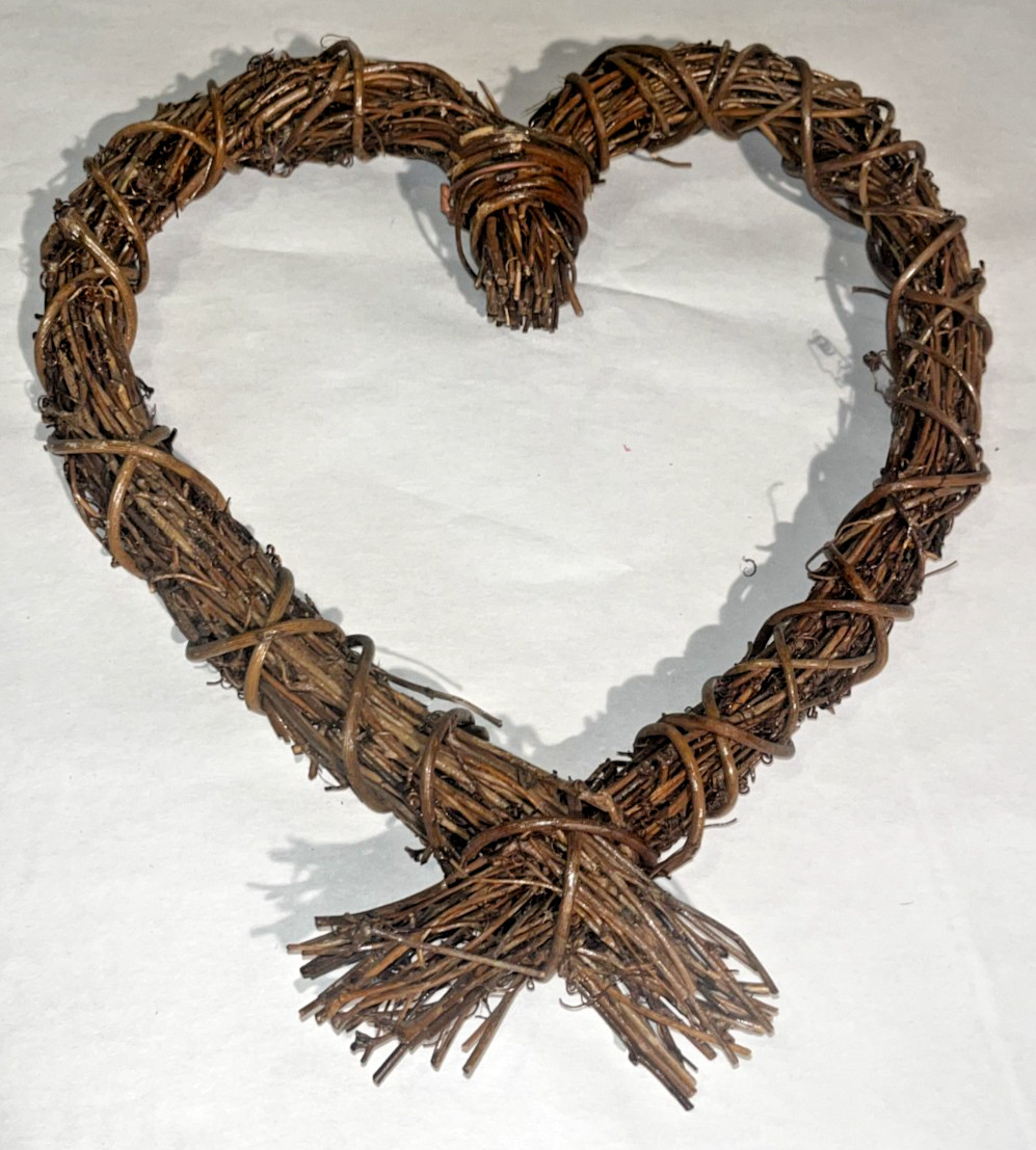 1 Medium 2 Small Rustic Dark Brown Finish Rattan Heart-Shaped Wreaths