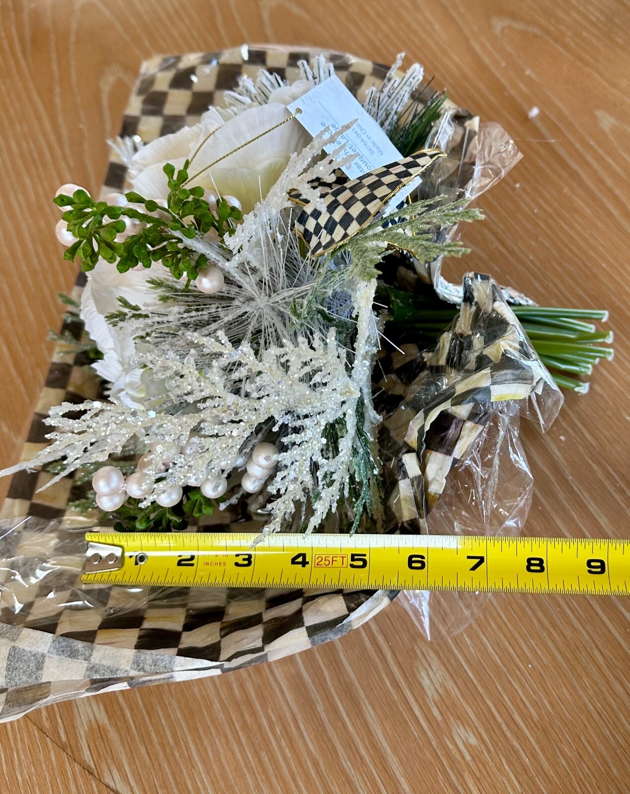 Lrg Winter White MacKenzie Childs Rose Bouquet Courtly Checks Cello Wrap w/ Tag