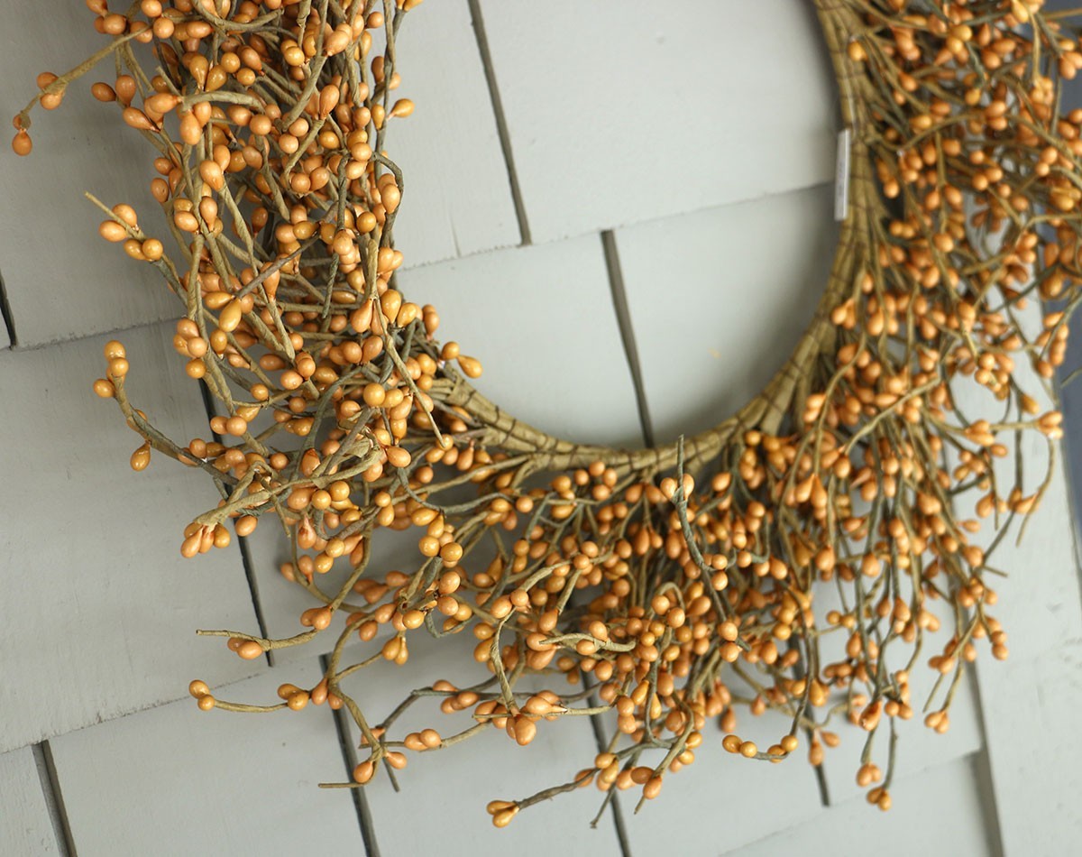 Pip Berry Wreath 18 inch Tea Stained Tan Primitive Floral Wall Decor