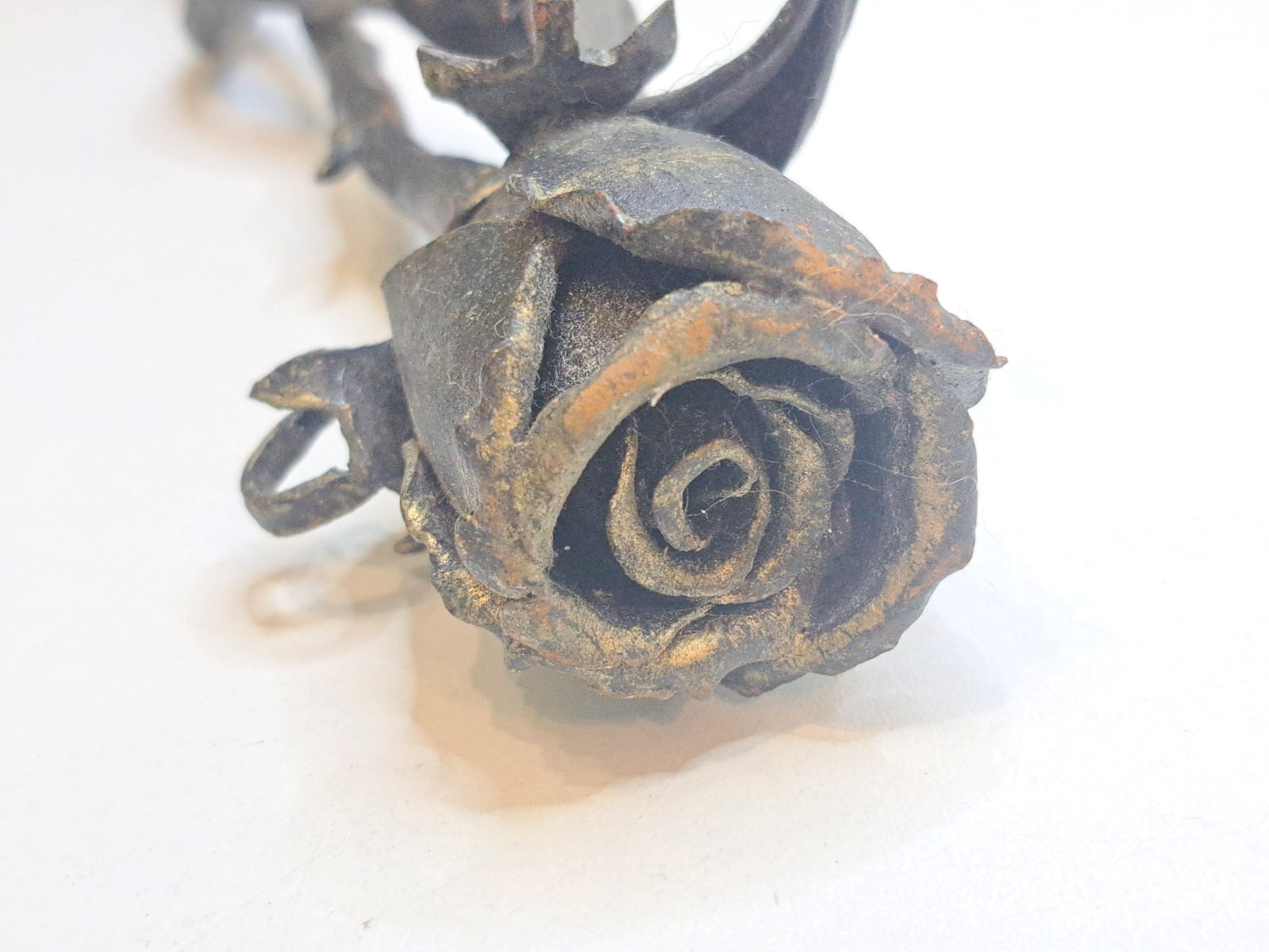 Metal Rose Decorative Collectible Floral Indoor Decor Display Flower Metal 46 cm