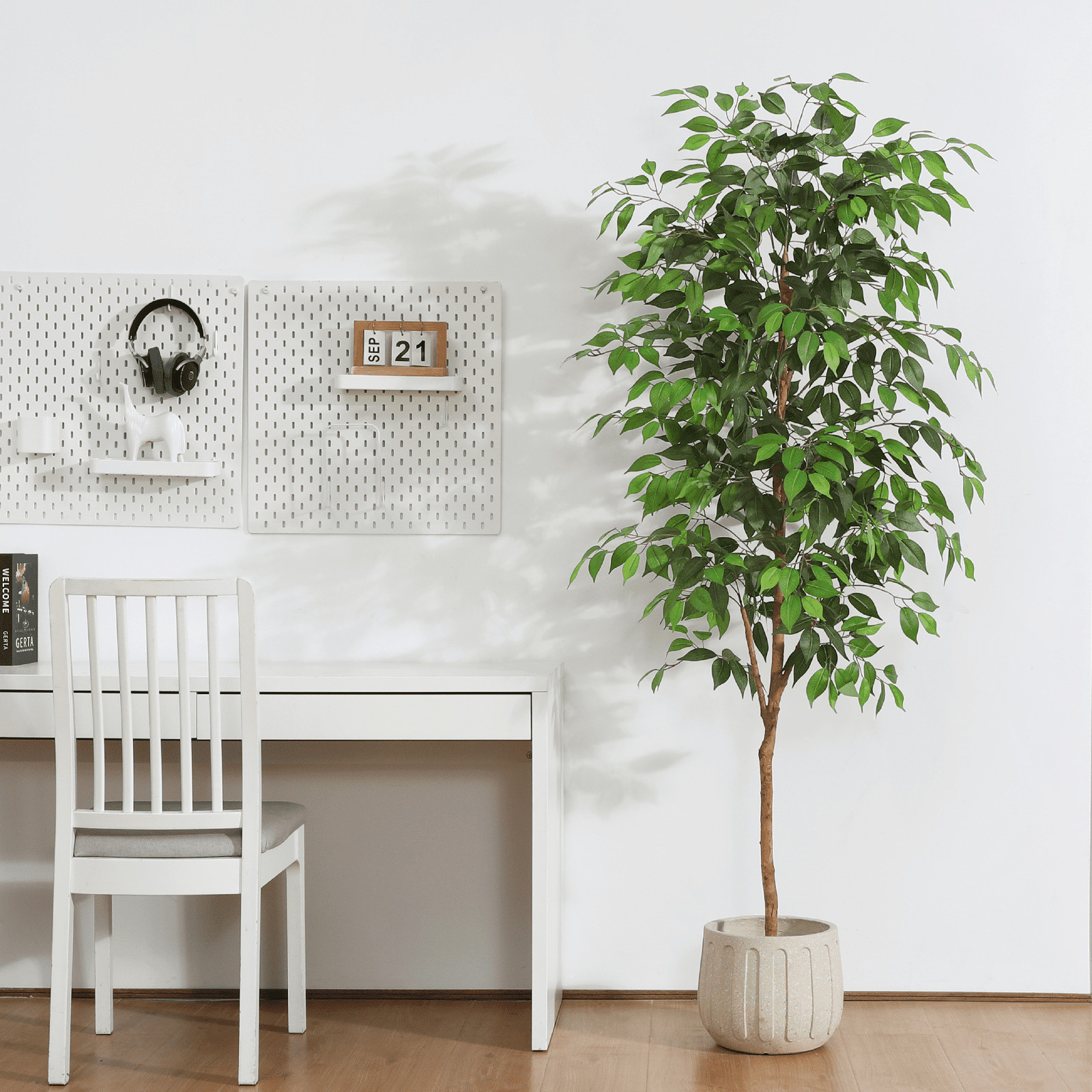 6FT Artificial Ficus Tree Natural Wood Trunk Lifelike Leaves Fake Potted Tree