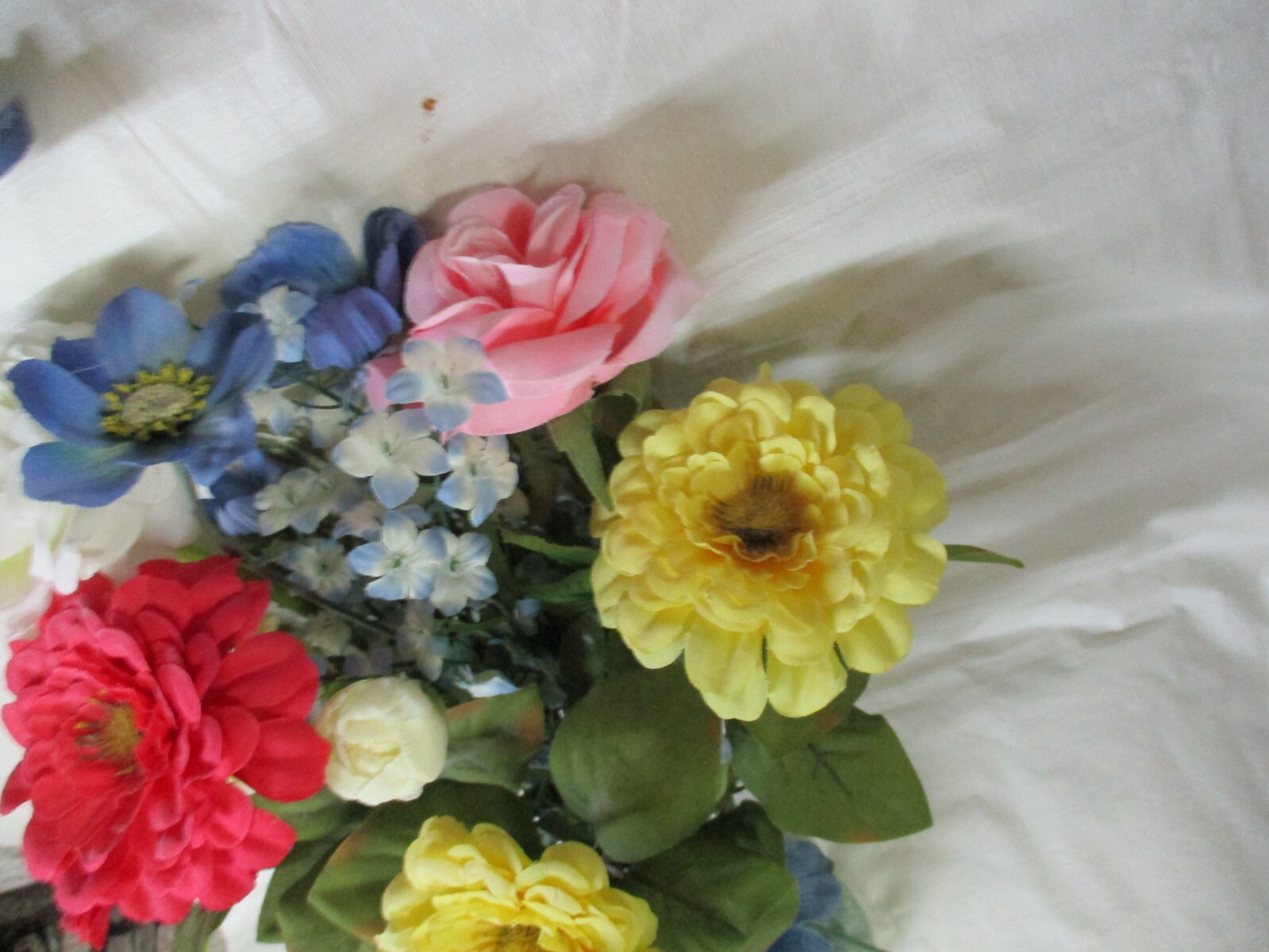 Vintage Mix Lot of Artificial Flowers – 5.5″ to 20″ in Length