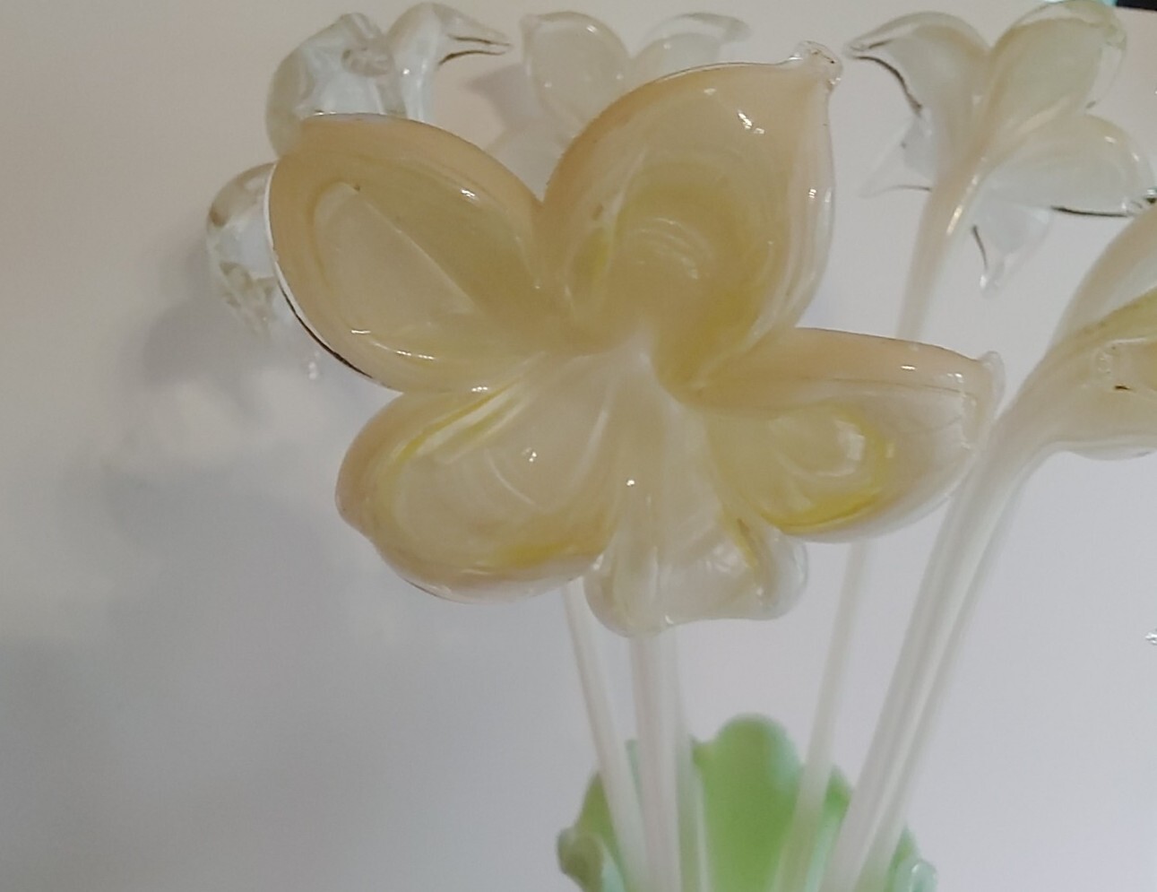 Vintage Royal Gallery YELLOW BROWN WHITE Long Stem Glass Flower *SET 6*