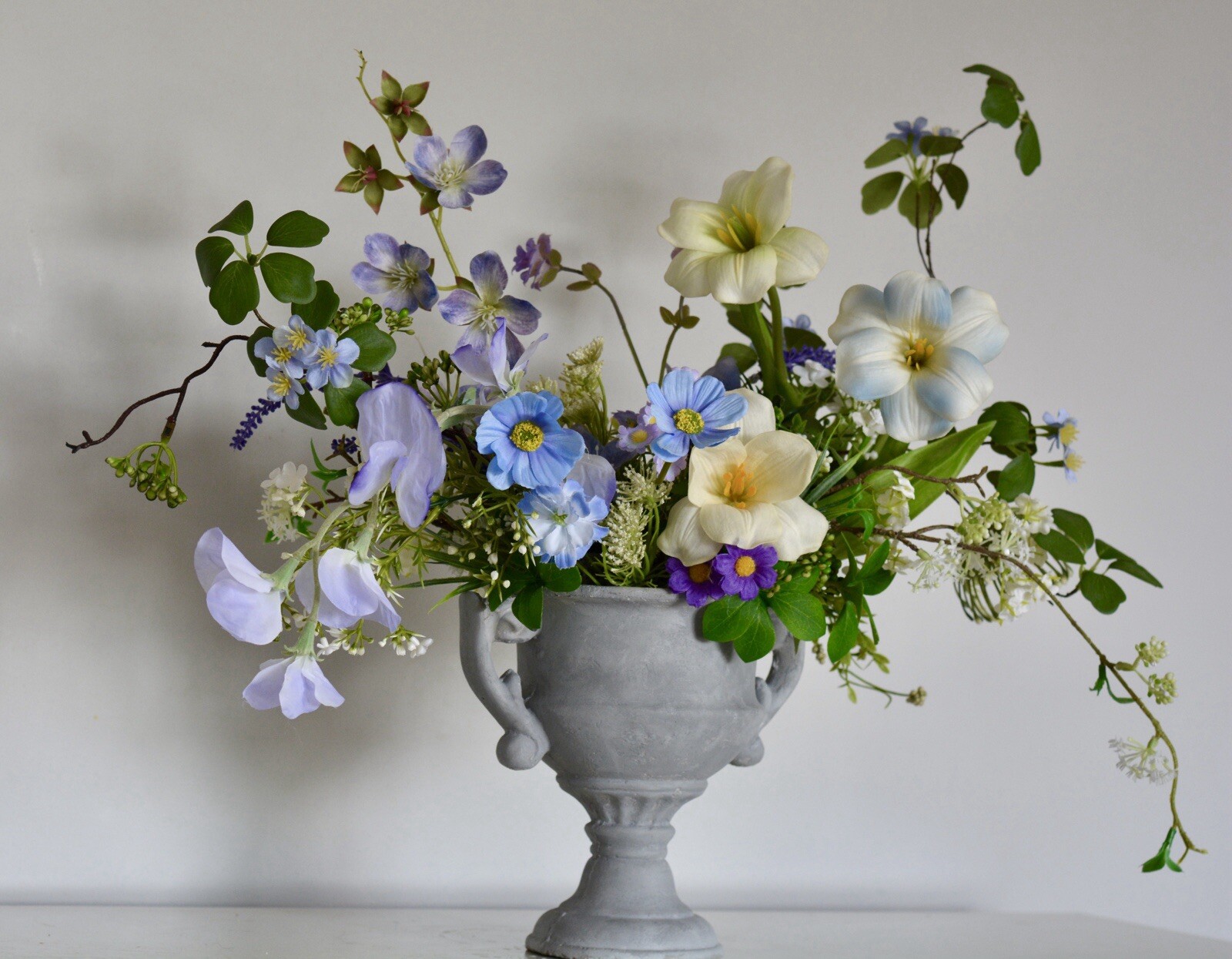 Baroque-Style Artificial Silk Floral Arrangement
