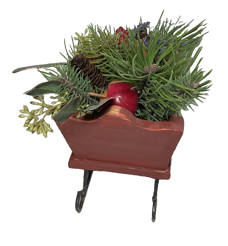 HOLIDAY CHRISTMAS SLEIGH FLORAL ARRANGEMENT 8 INCHES TALL 12 x 19 NWT
