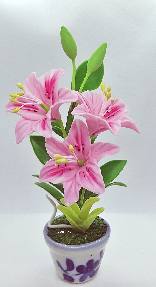 Handcrafted 4″H Miniature Clay Lily Flowers Arranged in a Ceramic Pot | US Stock