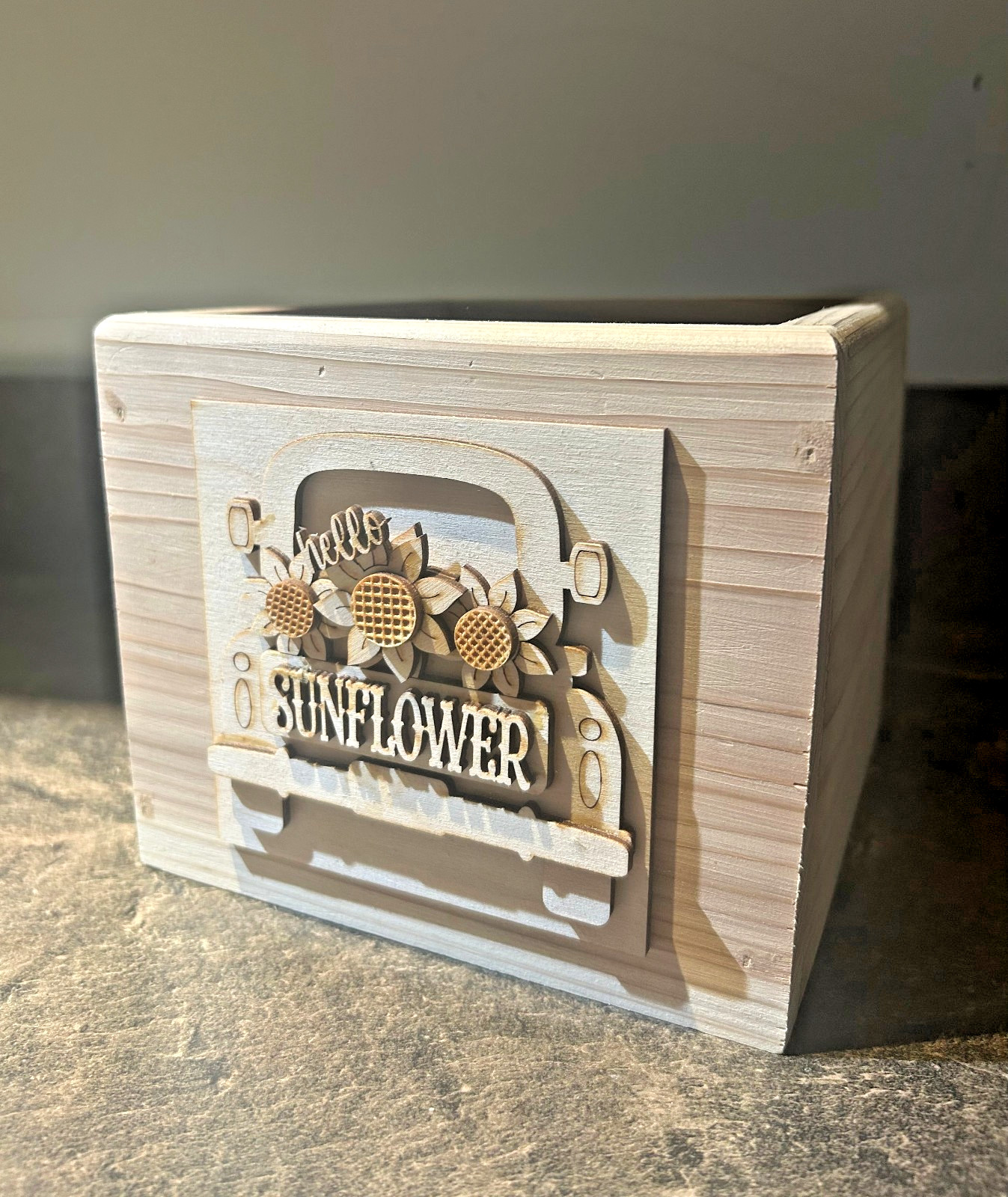 Cedar Wood Planter Box Sunflower W/ Liner 6.5″ x 5.5″ no Plants