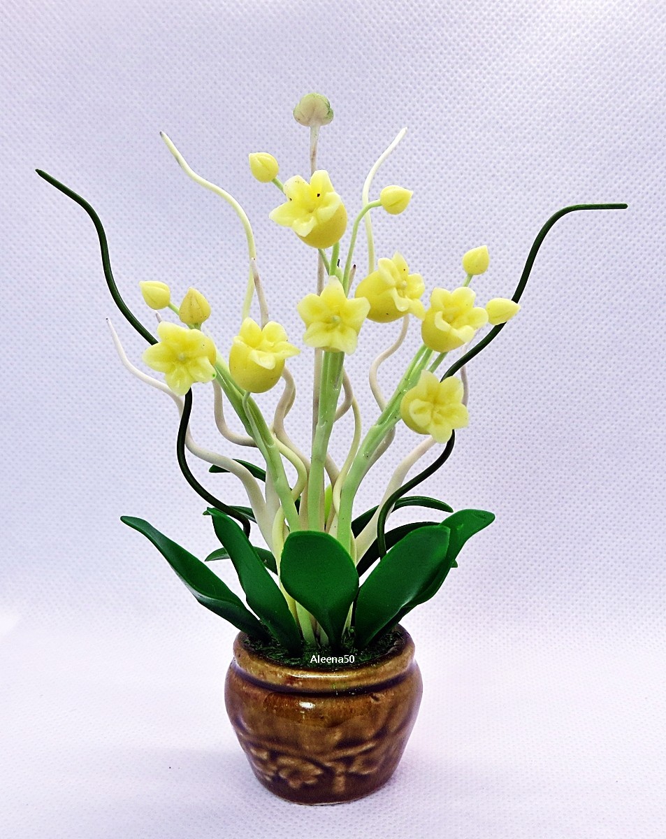 US Stock 5″H Handmade Miniature Air Dry Clay Bell-Flowers Arranged in CeramicPot