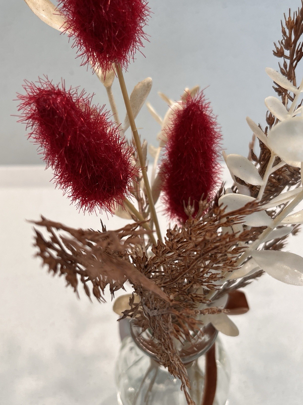 Artificial Floral Arrangement & Centerpiece in Glass Vase, Red Brown White