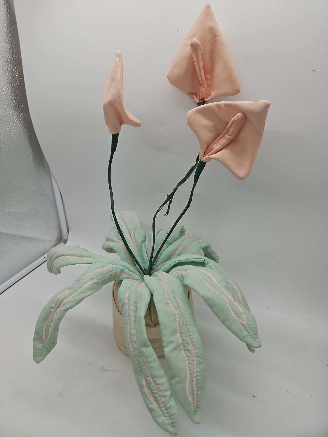 Vintage Fake Fabric Wire Potted Flower Plant Decoration Aloe Plant ? Lily?