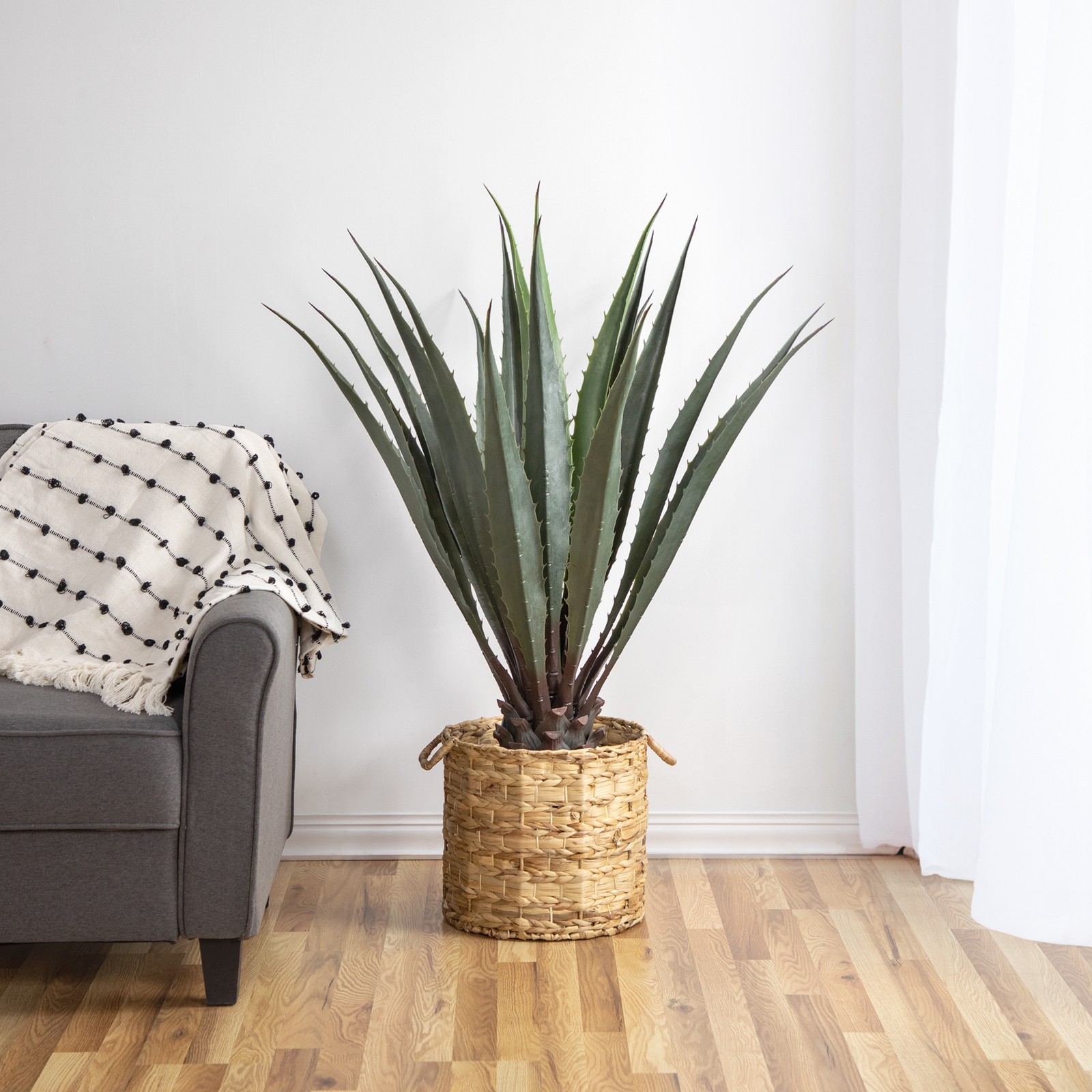Northlight 31.5″ Potted Green Artificial Aloe Succulent Plant