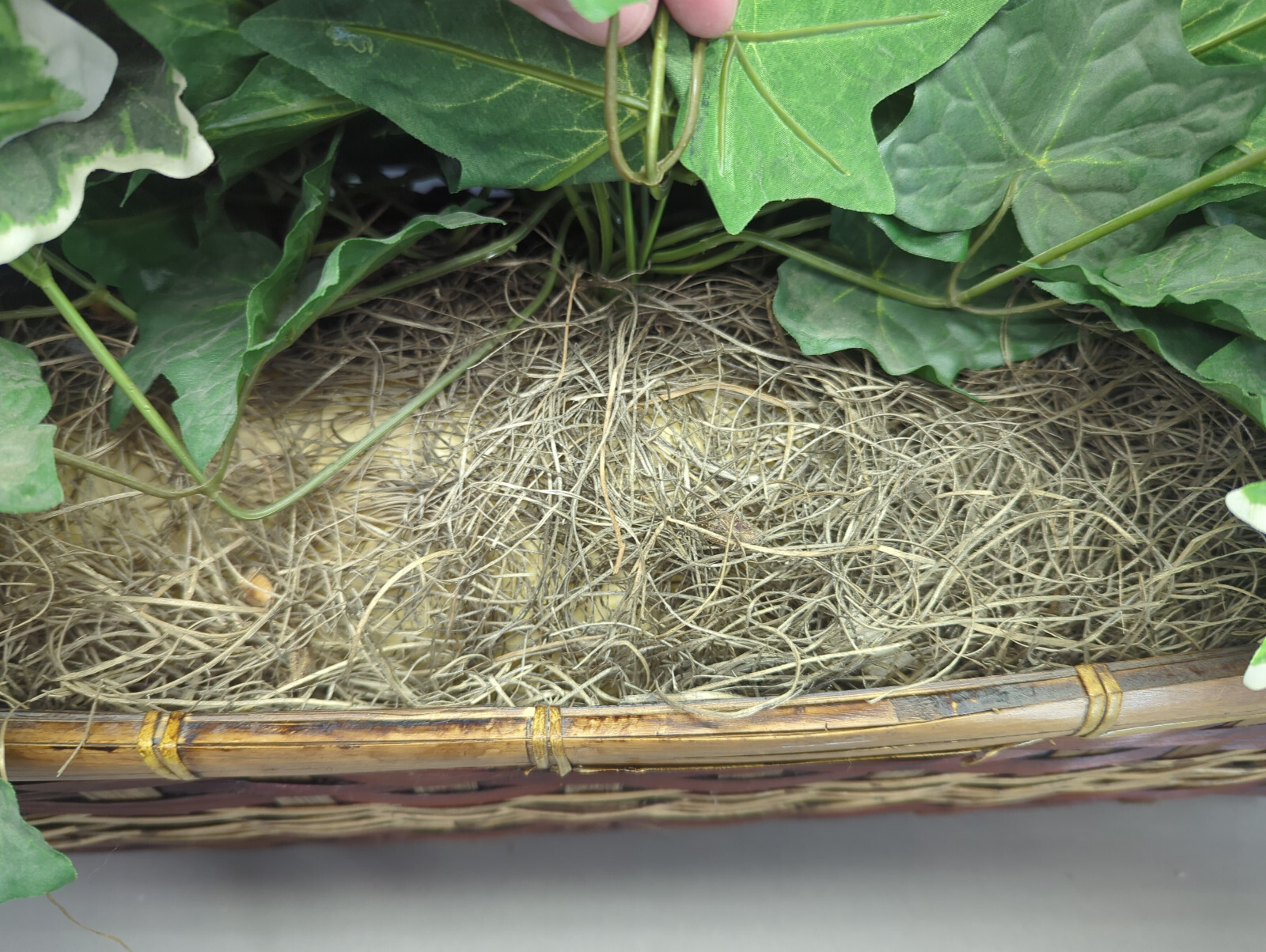 Fake Ivy Shelf Filler Basket Decor