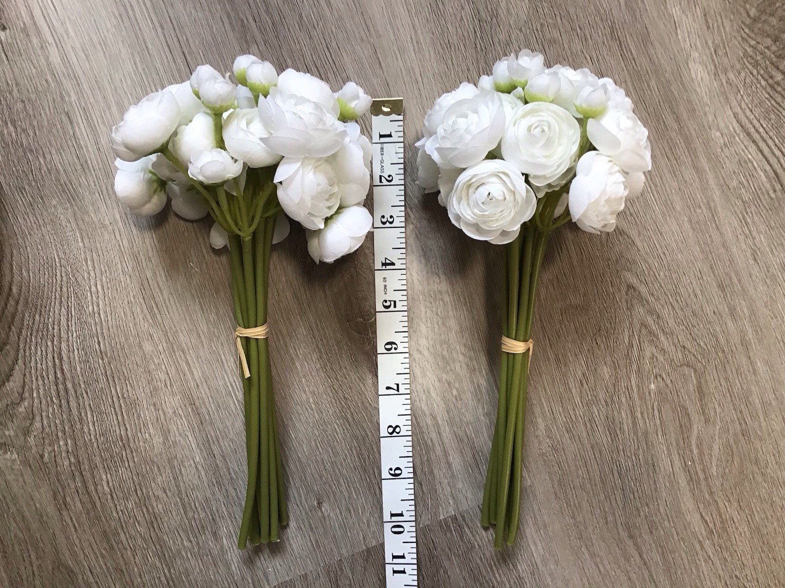 NIB Ling’s Moment Faux Renuculas Flowers White 18 Stems Floral Decor Bridal