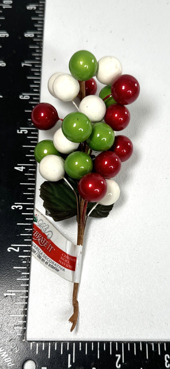 New 12 Berry Picks Stems Floral Christmas Crafts Artificial Red White Green 7″